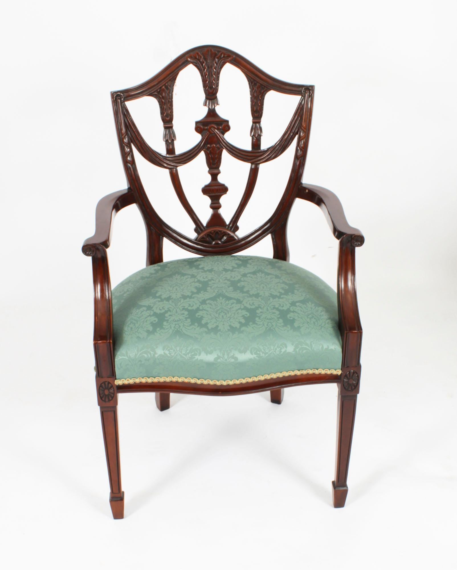 Vintage Set of Twelve Federal Revival Shield Back Dining Chairs 20th Century For Sale 8