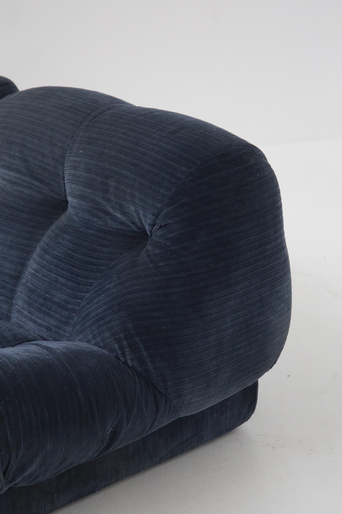 Nuvolone Armchairs in Velvet with Side Tables by Rino Maturi 2