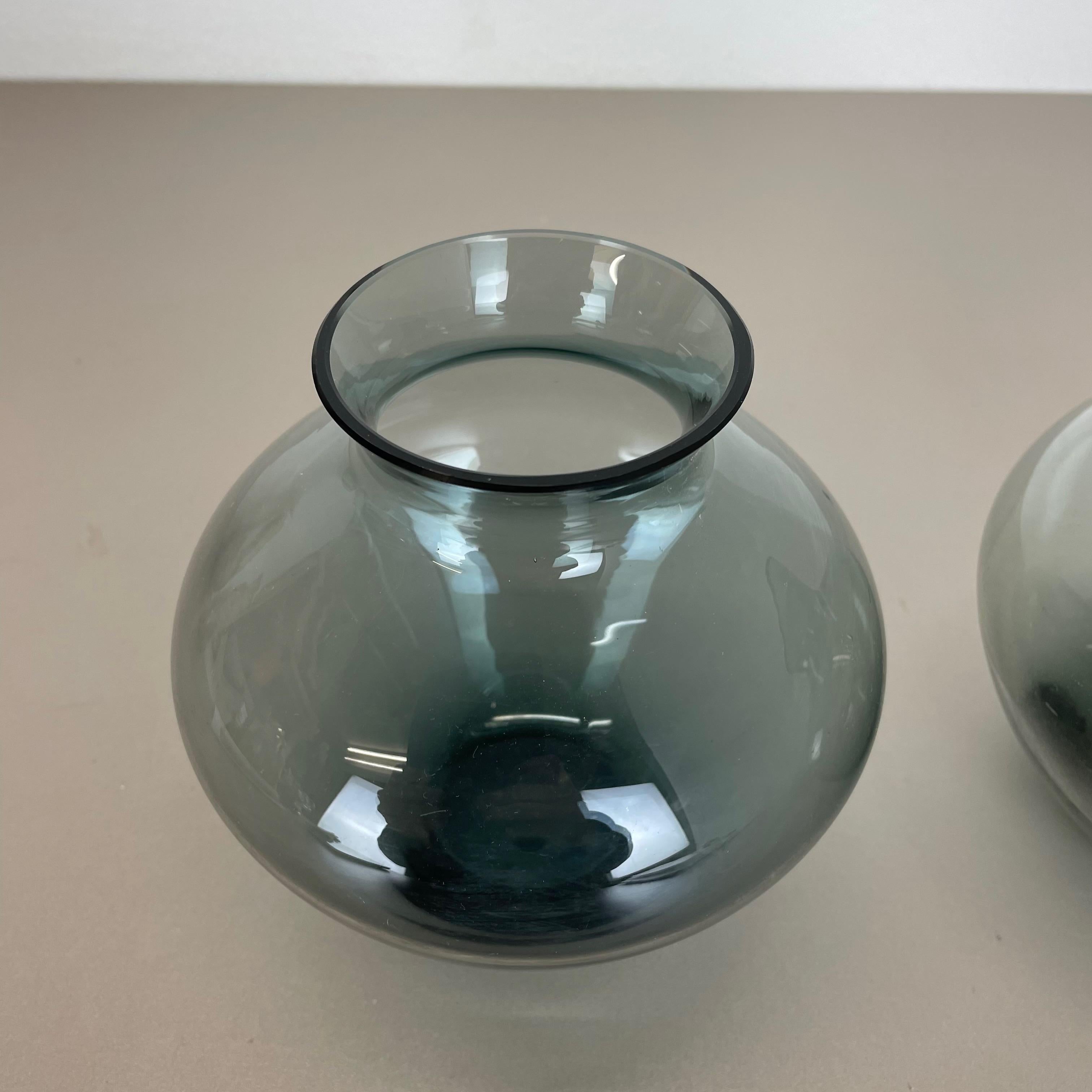 Vintage Set of Two Heart Vases Turmaline by Wilhelm Wagenfeld for WMF, 1960s In Good Condition For Sale In Kirchlengern, DE