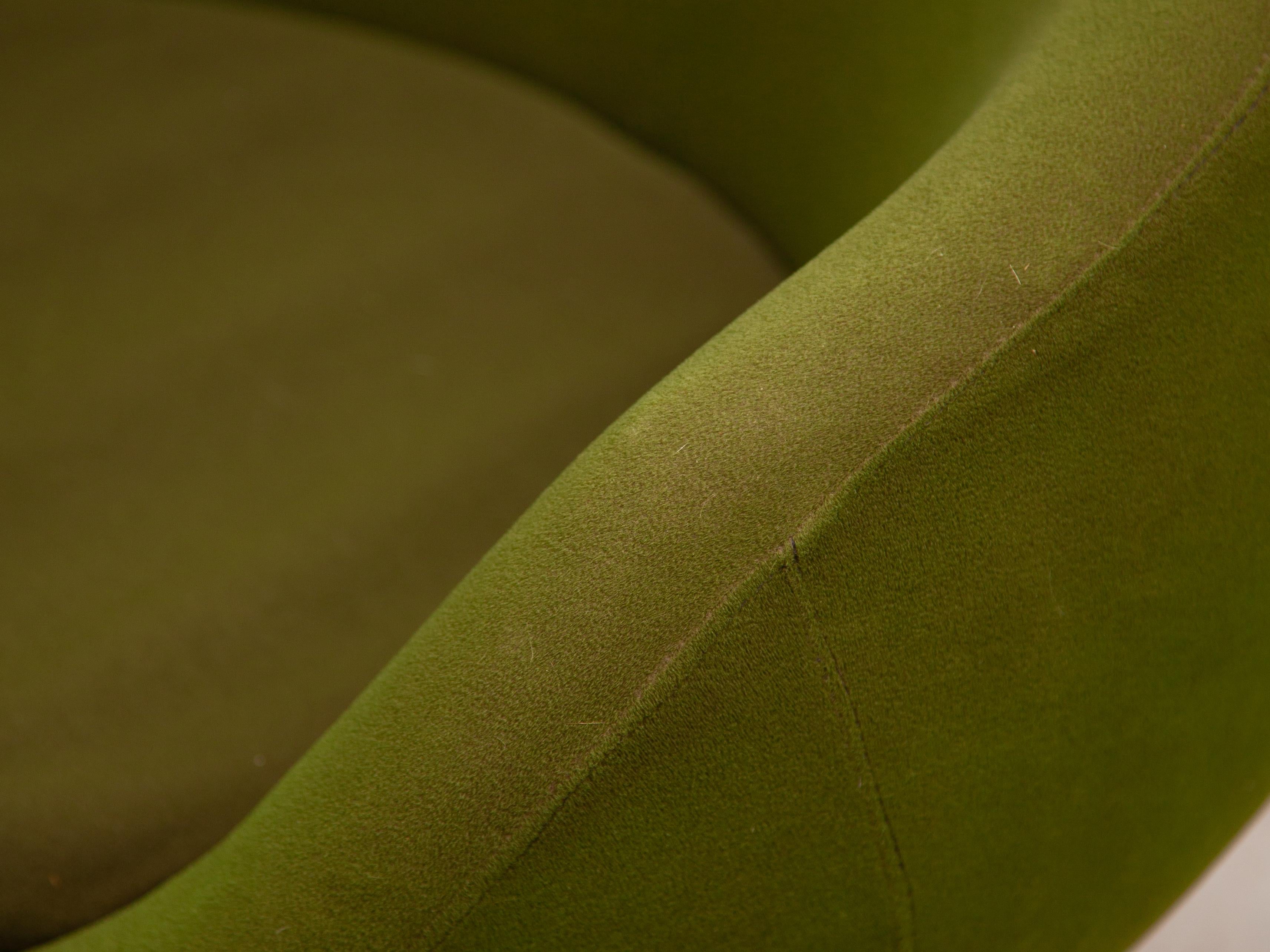 Ensemble vintage de deux chaises pivotantes série « Starlook Ultralight » Modèle « Luna » en vente 2