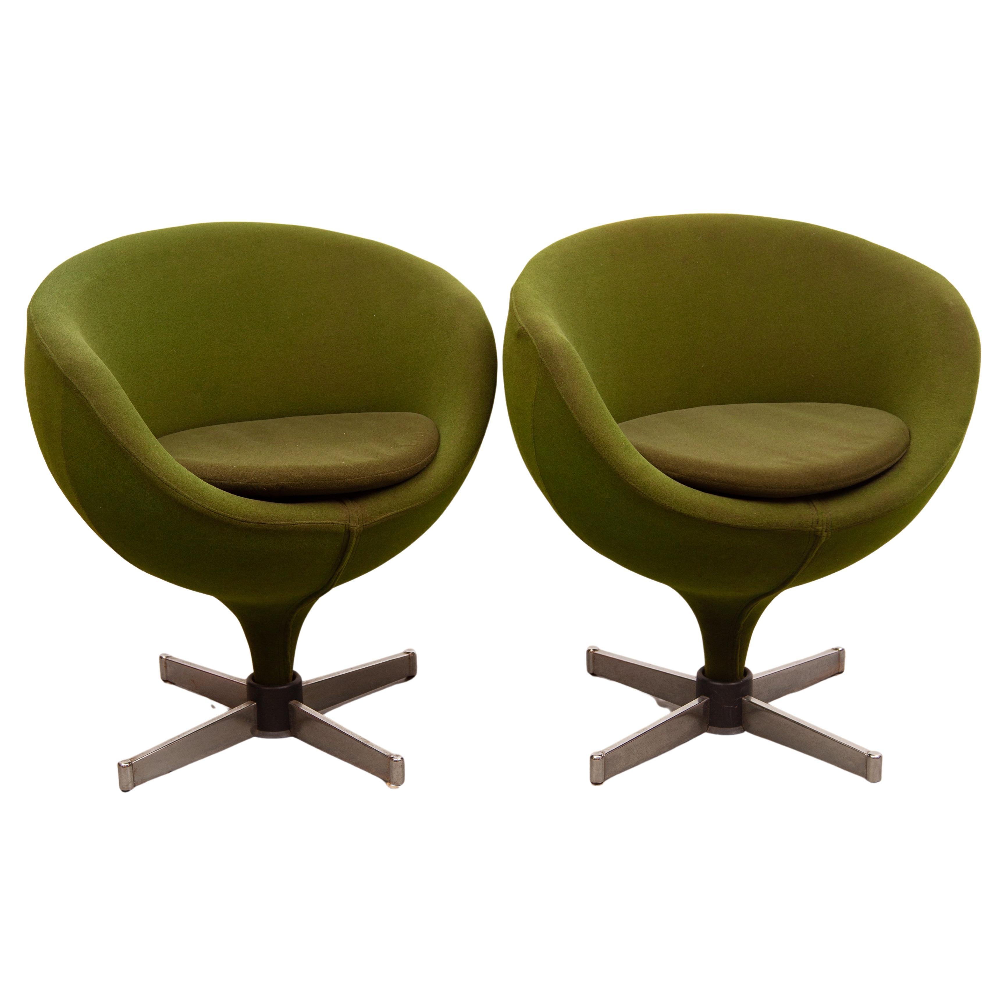 Vintage set of two Swivel chairs Model 