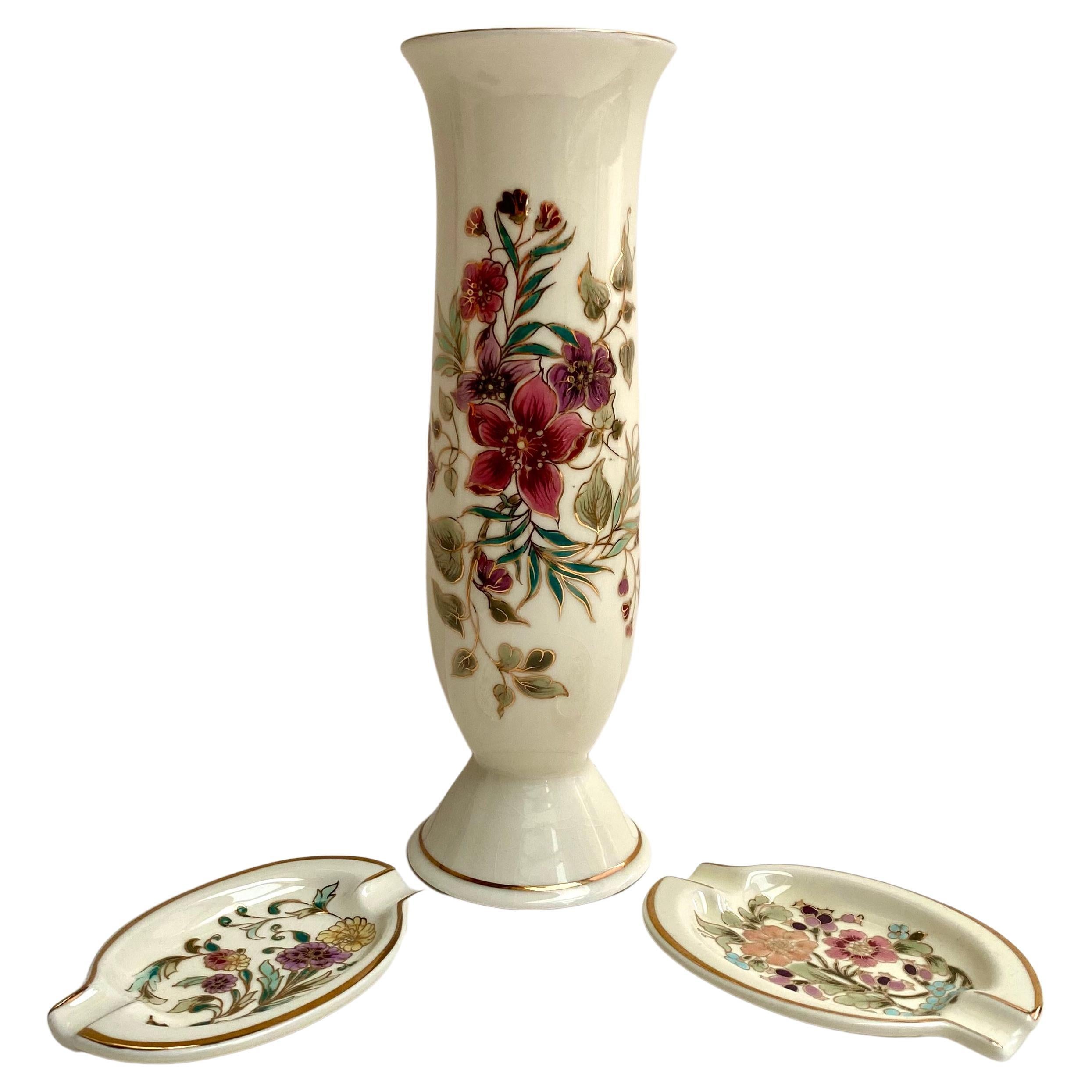 Vintage Set of Vase and Two Ashtrays in Porcelain by Zsolnay, Hungary, 1950s For Sale