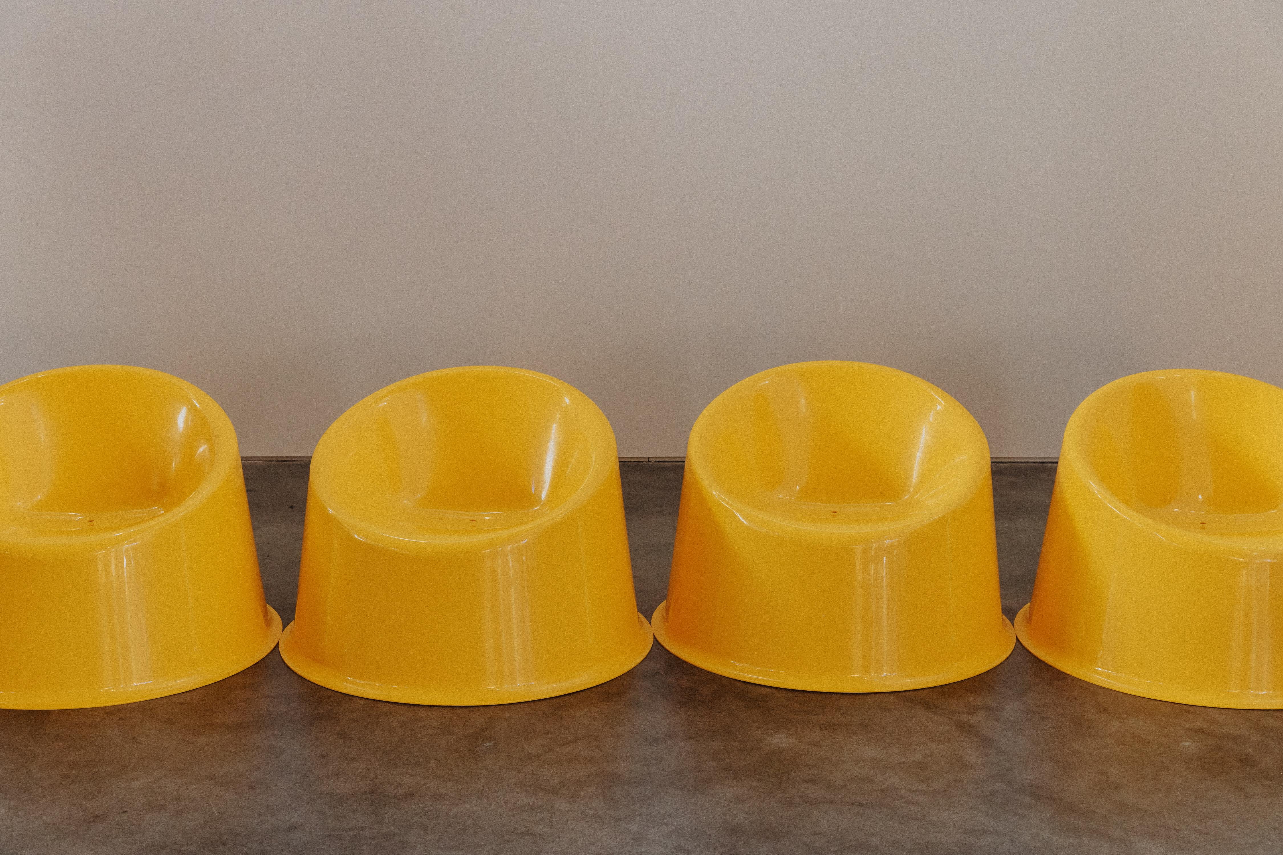 Plastic Vintage Set of Verner Panton Lounge Chairs, model Panto Pop, 1970s For Sale