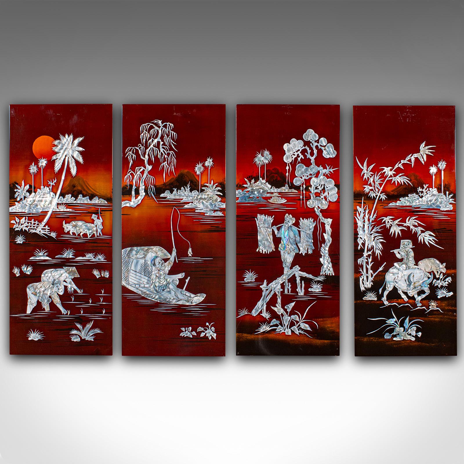 
Se trata de un conjunto vintage de paneles decorativos de pared. Panel expositor oriental chino, lacado y con incrustaciones de nácar, de finales del siglo XX, hacia 1970.

Color llamativo y gusto oriental para estos encantadores paneles
Mostrando