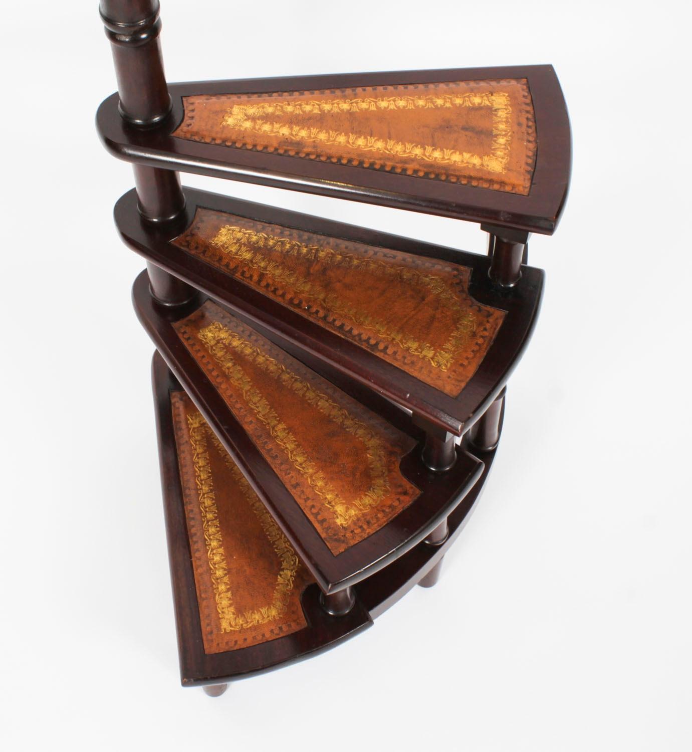 Late 20th Century Vintage Set Spiral Mahogany Library Steps 20th Century