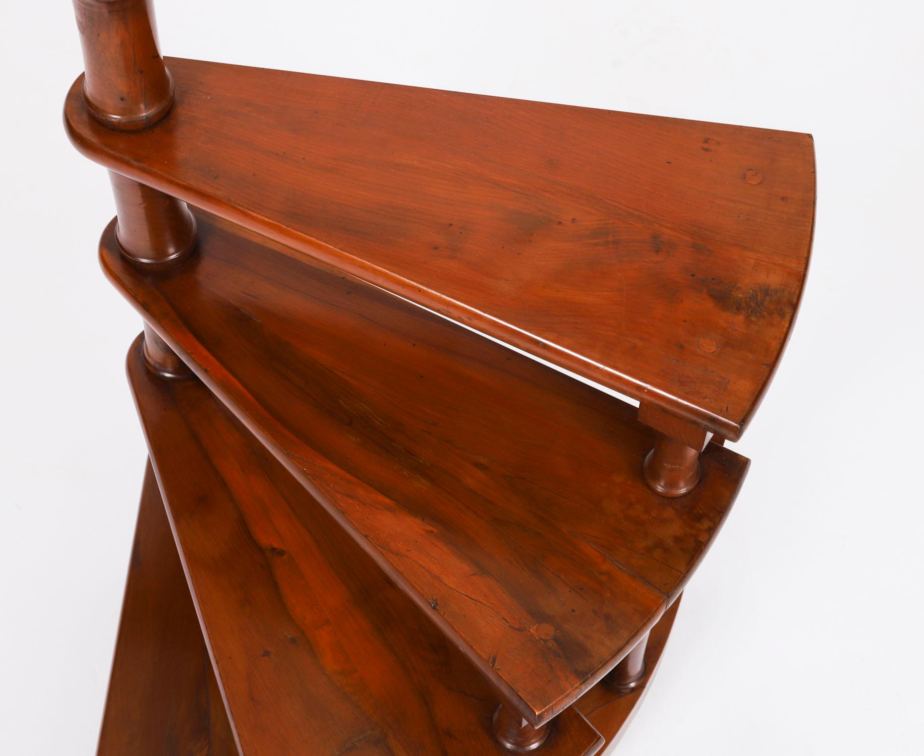 Vintage Set Spiral Mahogany Library Steps 20th Century en vente 1