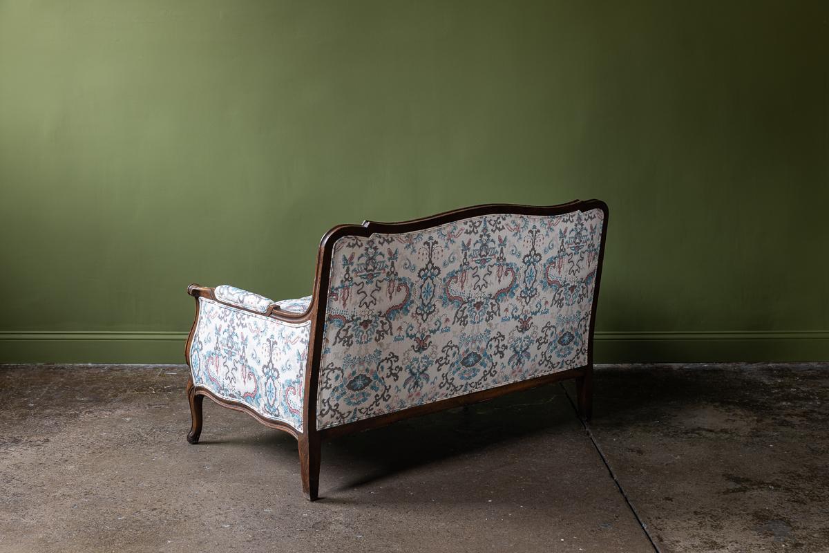 Victorian Vintage Sette in Printed Upholstery For Sale