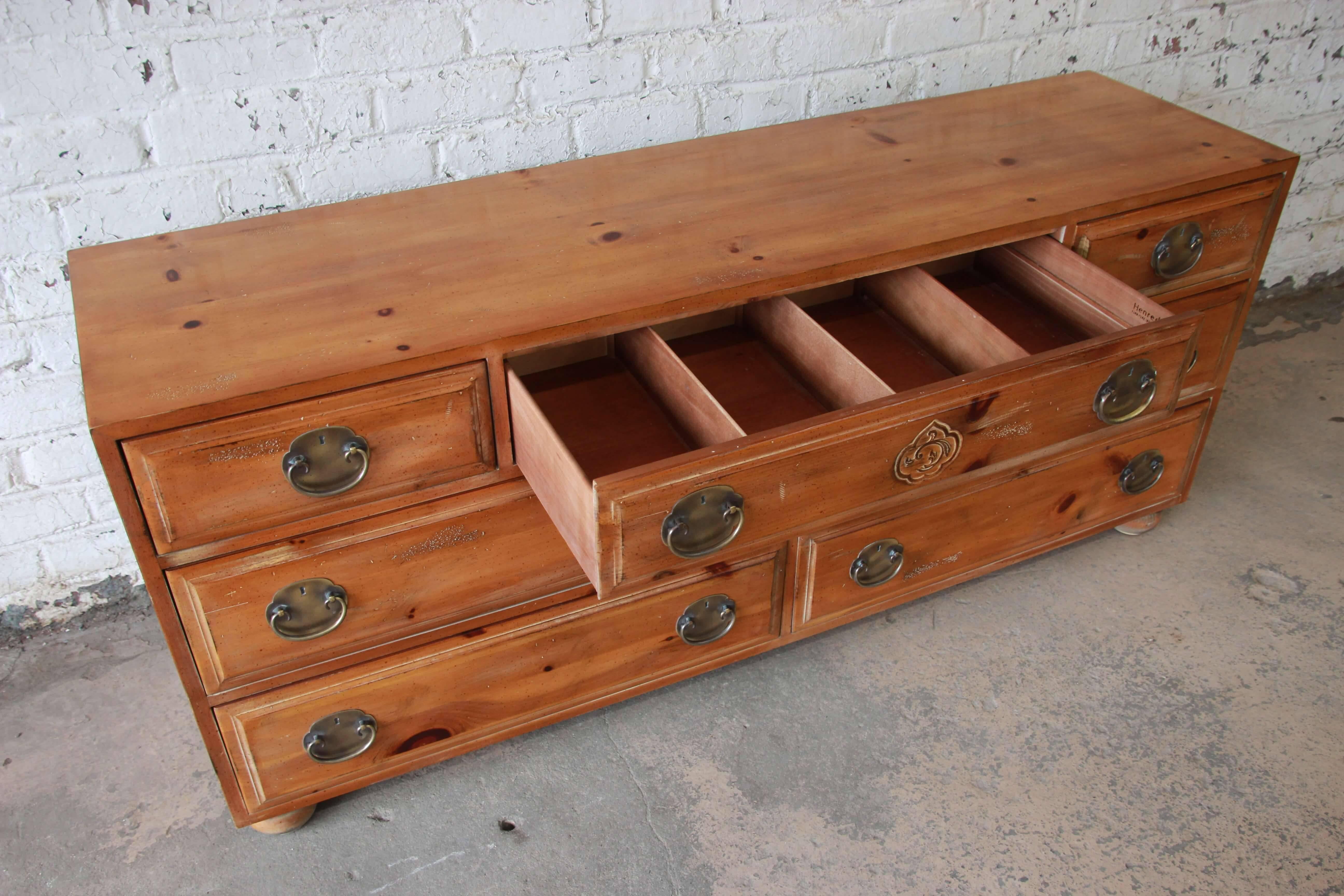 American Classical Vintage Seven-Drawer Pine Dresser by Henredon