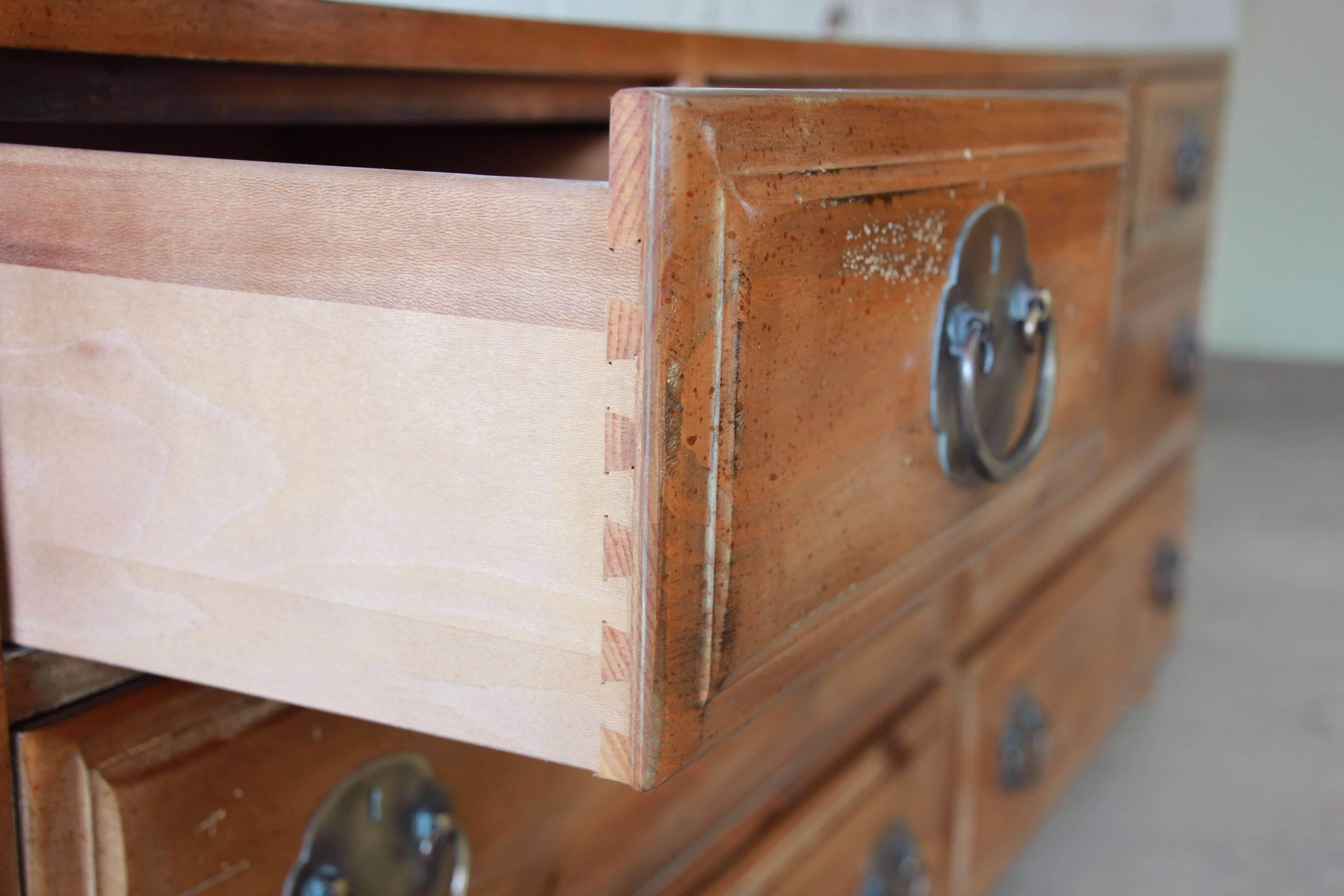 Vintage Seven-Drawer Pine Dresser by Henredon 1