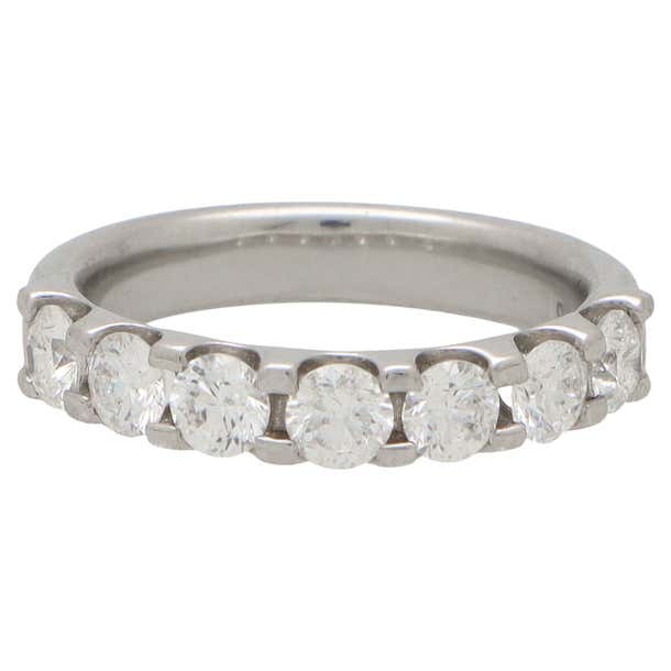 Sevenesty Rings Vintage Seven Stone Diamond Ring Set in Platinum For Sale at 1stDibs