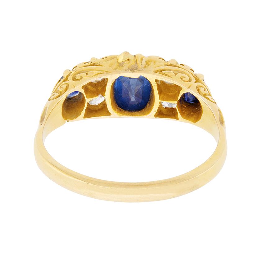 Vintage Seven-Stone Sapphire and Diamond Ring, circa 1930s In Good Condition For Sale In London, GB