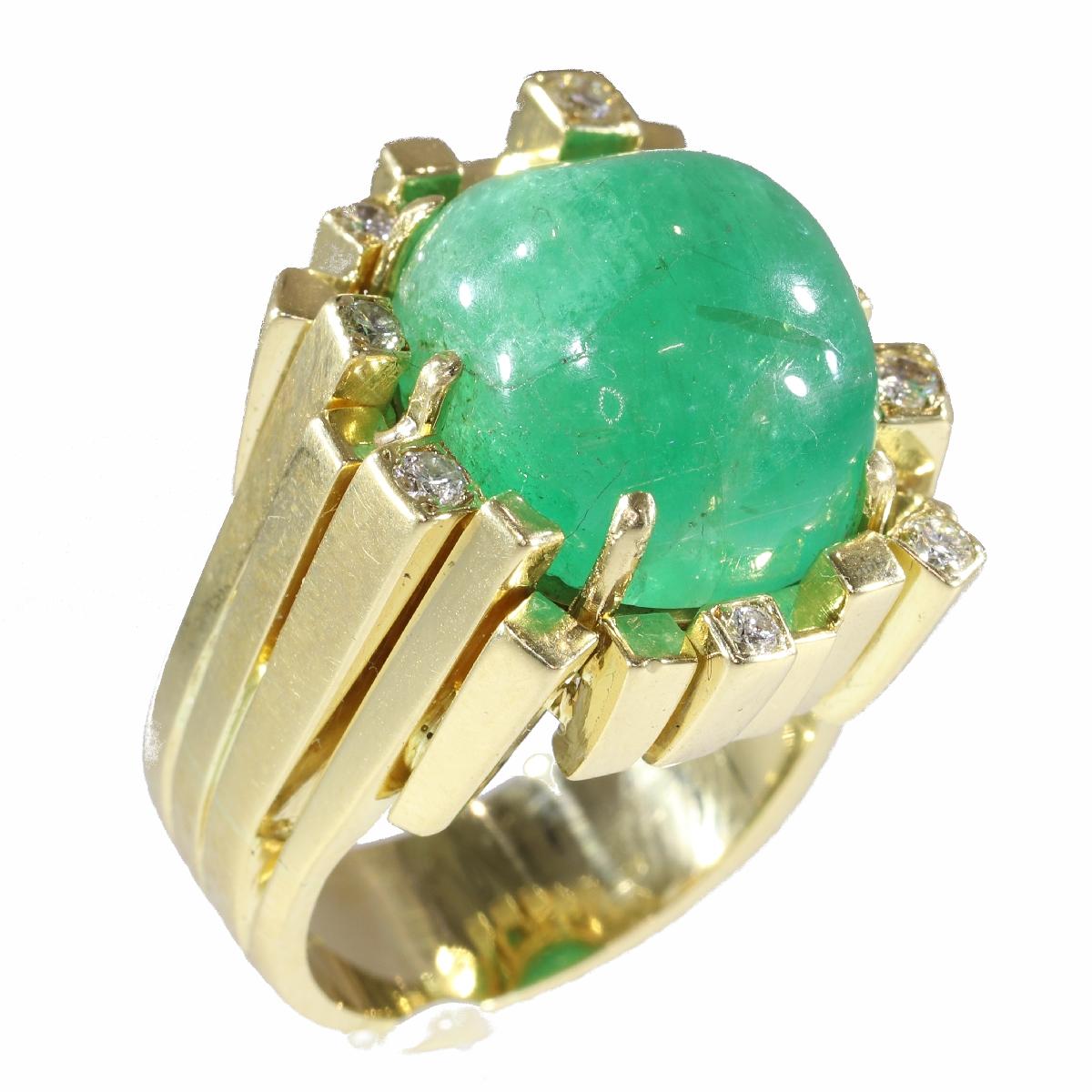 Vintage Seventies Modernistic Artist Design Ring with Large Emerald and Diamonds For Sale 5