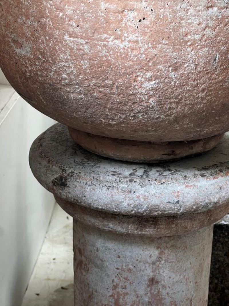 Jardinera de Piedra Sevilla Vintage con Pedestal Español en venta