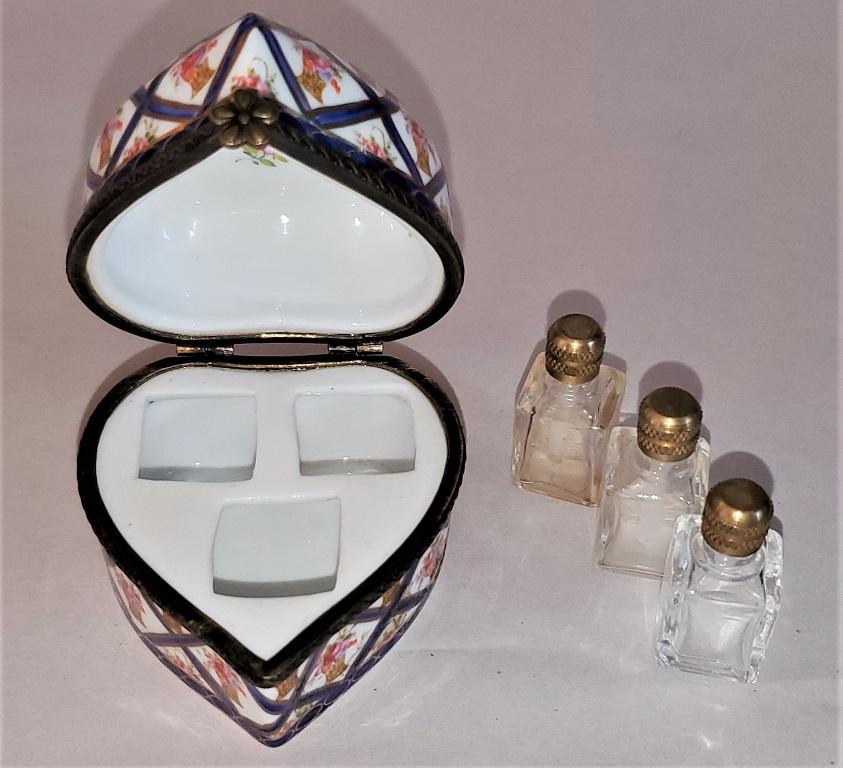 Vintage Sevres Style Heart Shaped Perfume Box 3
