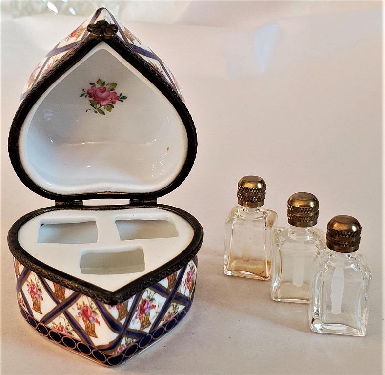 Vintage Sevres Style Heart Shaped Perfume Box 5