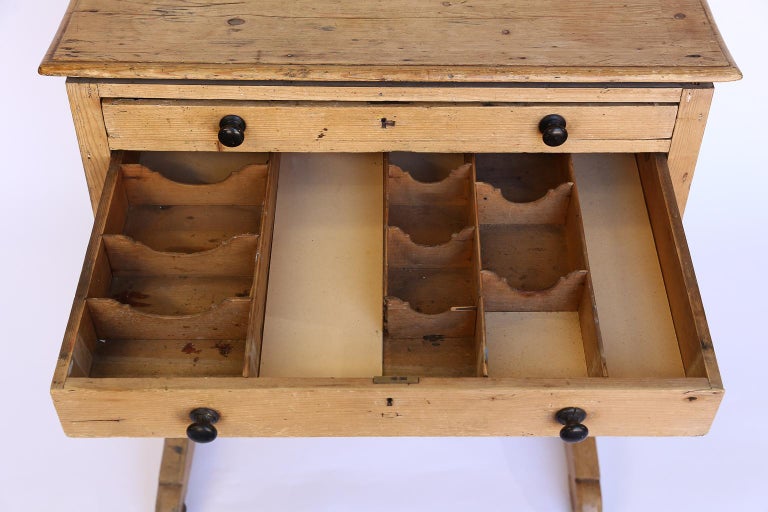 Vintage Sewing Table For Sale at 1stdibs