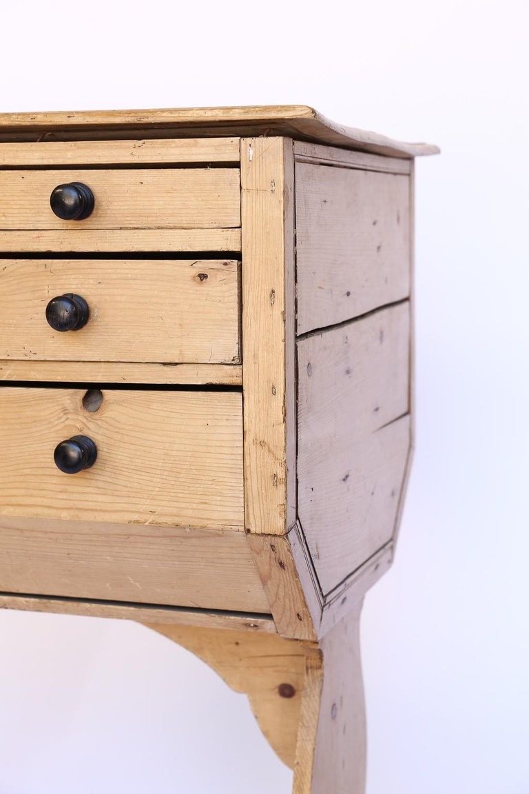 Vintage Sewing Table For Sale at 1stdibs