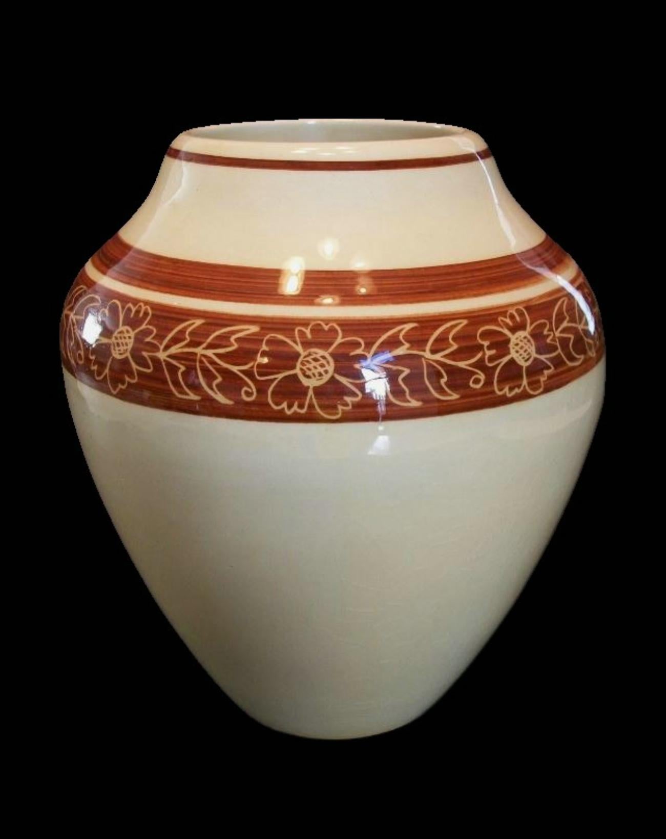 Moderno Vaso d'epoca in ceramica decorata e smaltata a graffito - Firmato - Fine XX secolo in vendita
