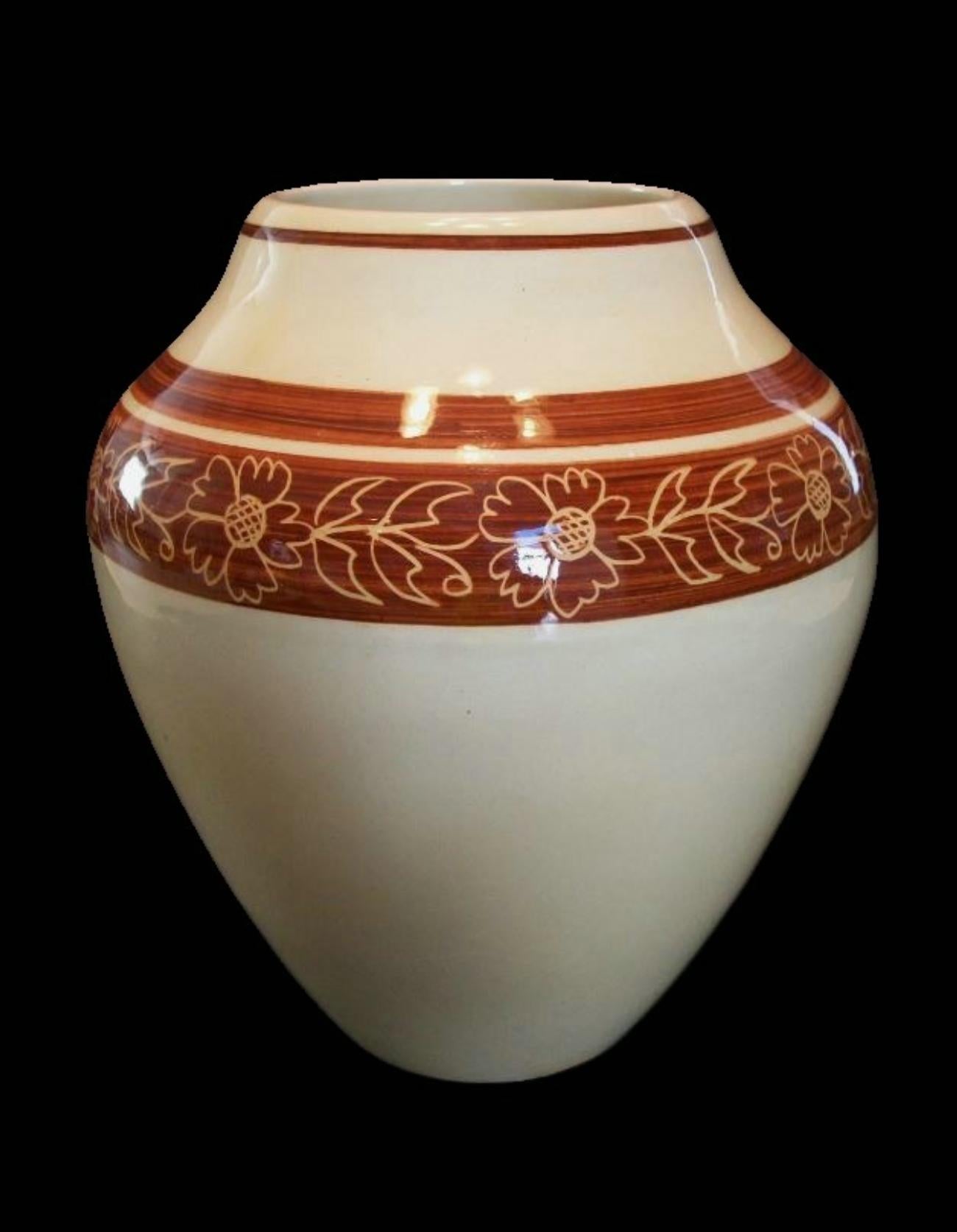 Ceramica Vaso d'epoca in ceramica decorata e smaltata a graffito - Firmato - Fine XX secolo in vendita