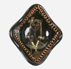 Vintage Sgraffito Decorated & Glazed Studio Pottery Bowl - Mid 20th Century