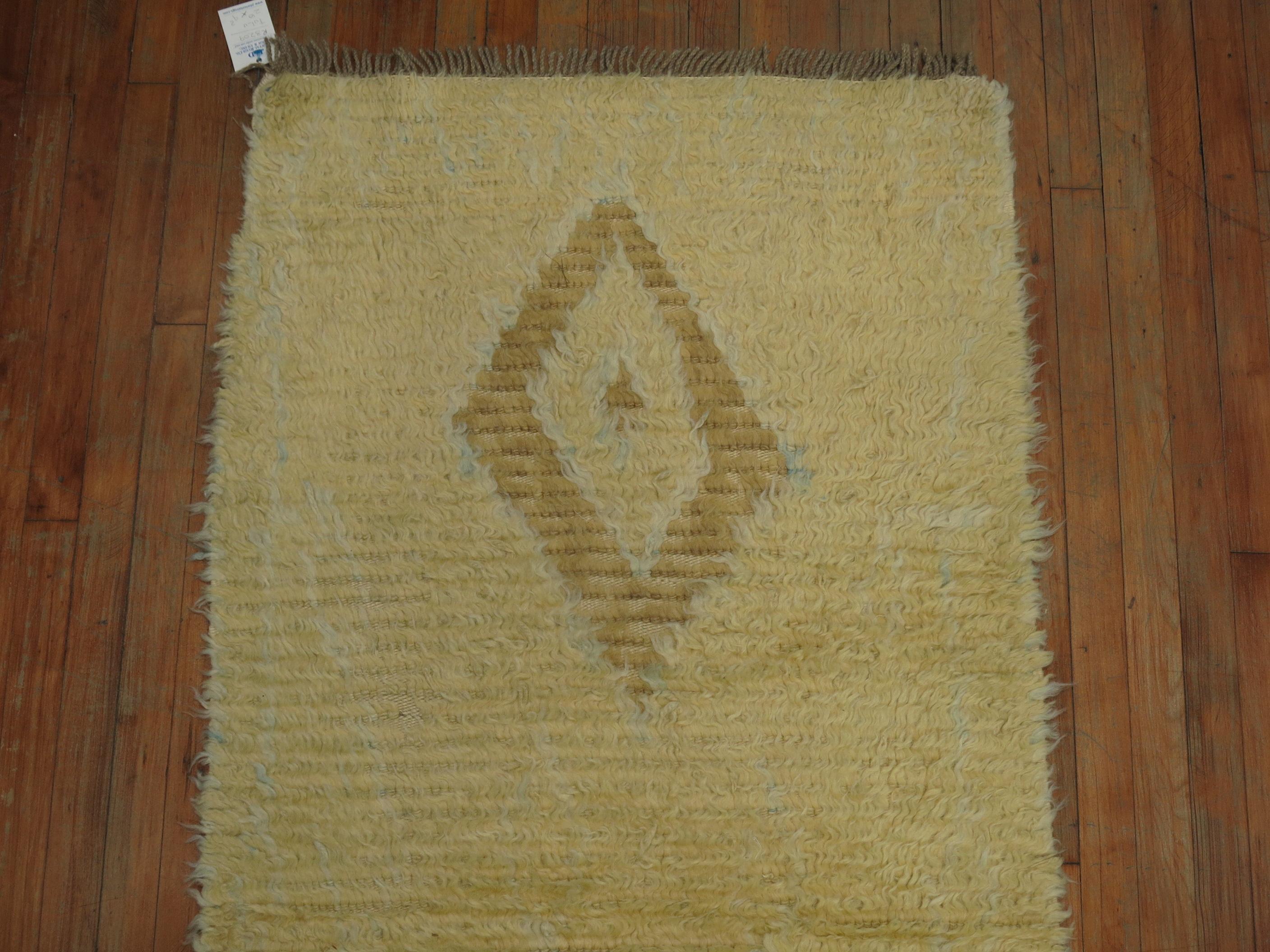Vintage Shag Turkish Runner In Excellent Condition For Sale In New York, NY