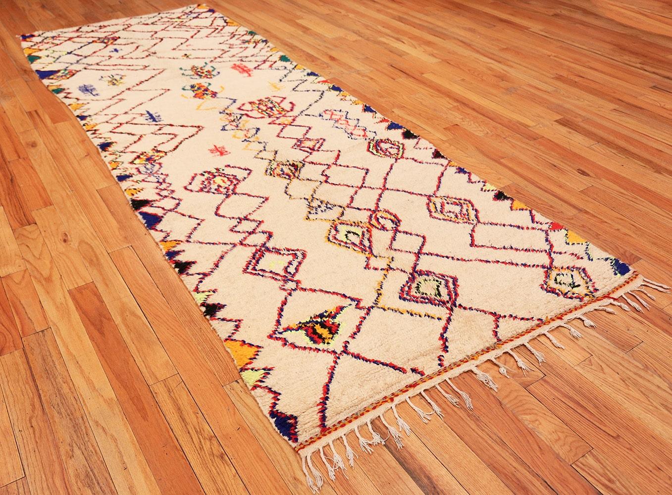 Vintage Shaggy Moroccan Rug. 4 ft x 11 ft 6 in  In Excellent Condition For Sale In New York, NY