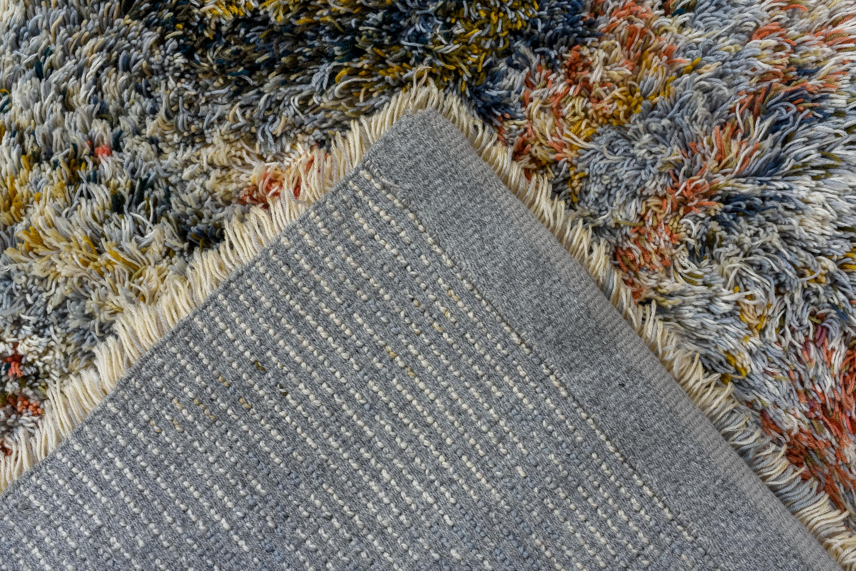 20ième siècle Tapis suédois épais avec cercles colorés en vente