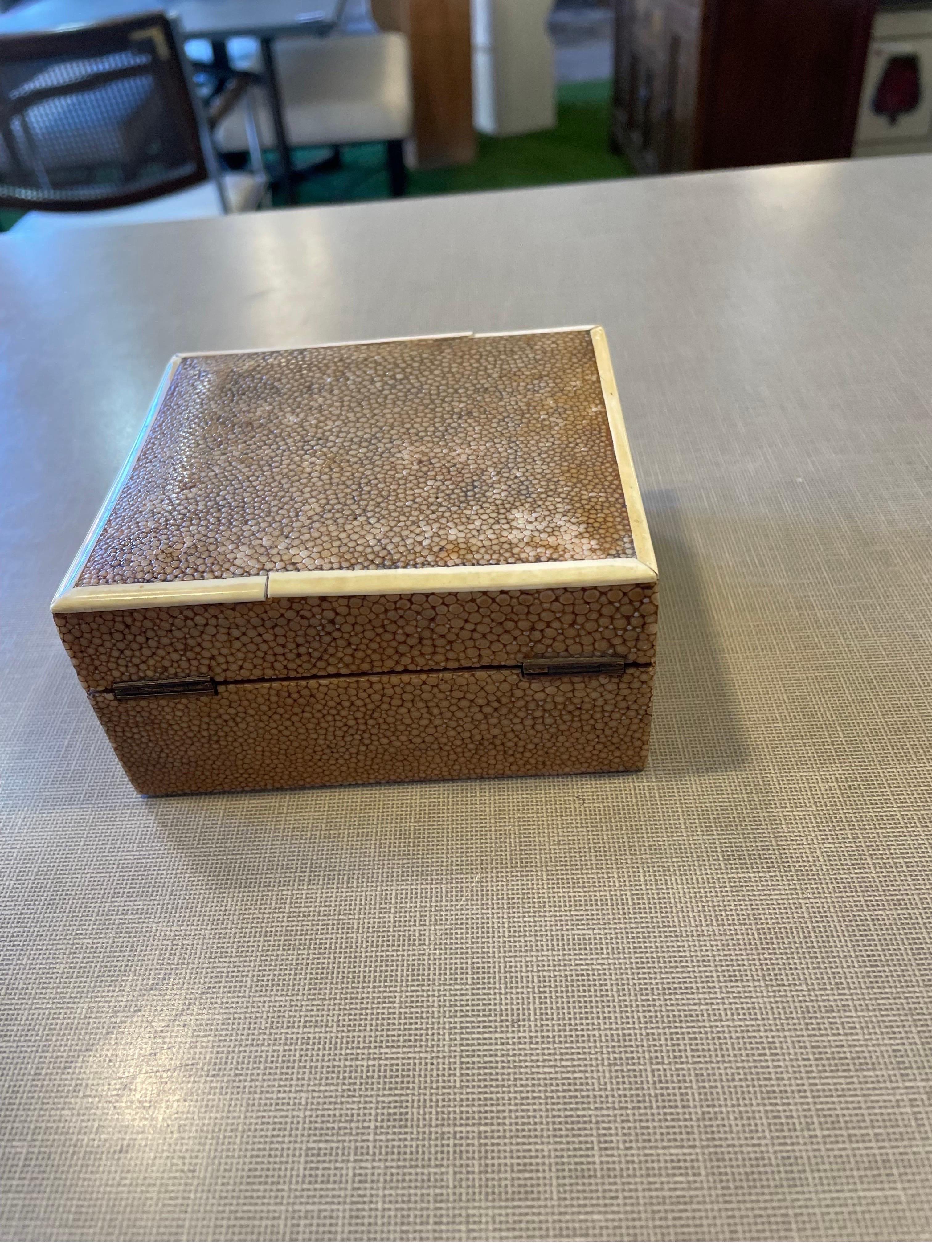 Vintage Shagreen Box In Good Condition In Chicago, IL