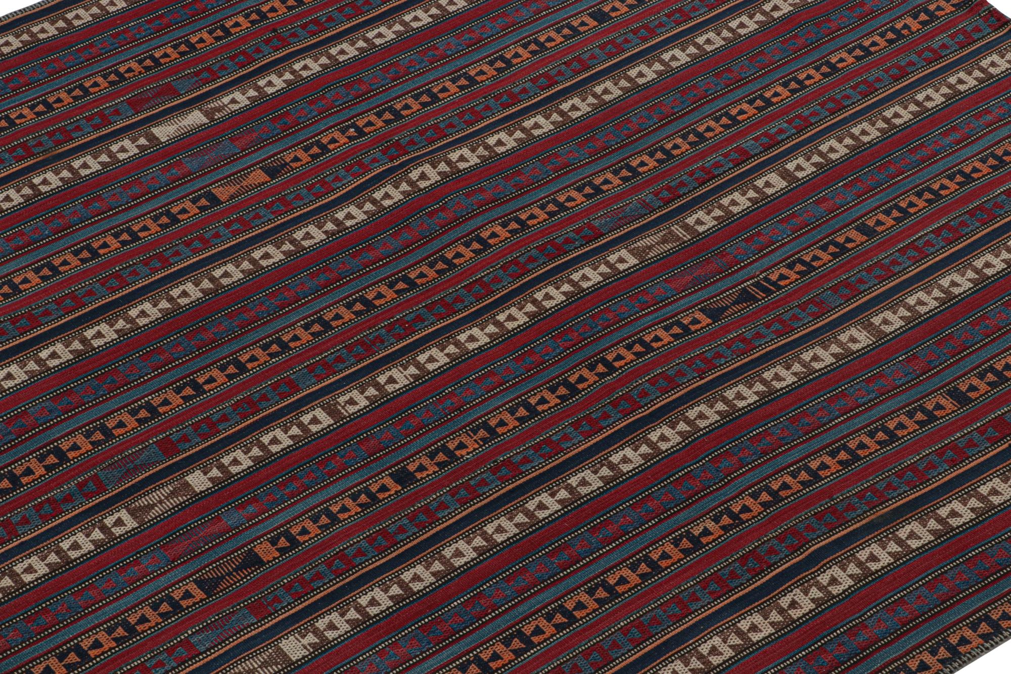 Shahsavan Persischer Jajim-Kelim mit Streifen und Geometrie von Teppich & Kilim (Handgeknüpft) im Angebot