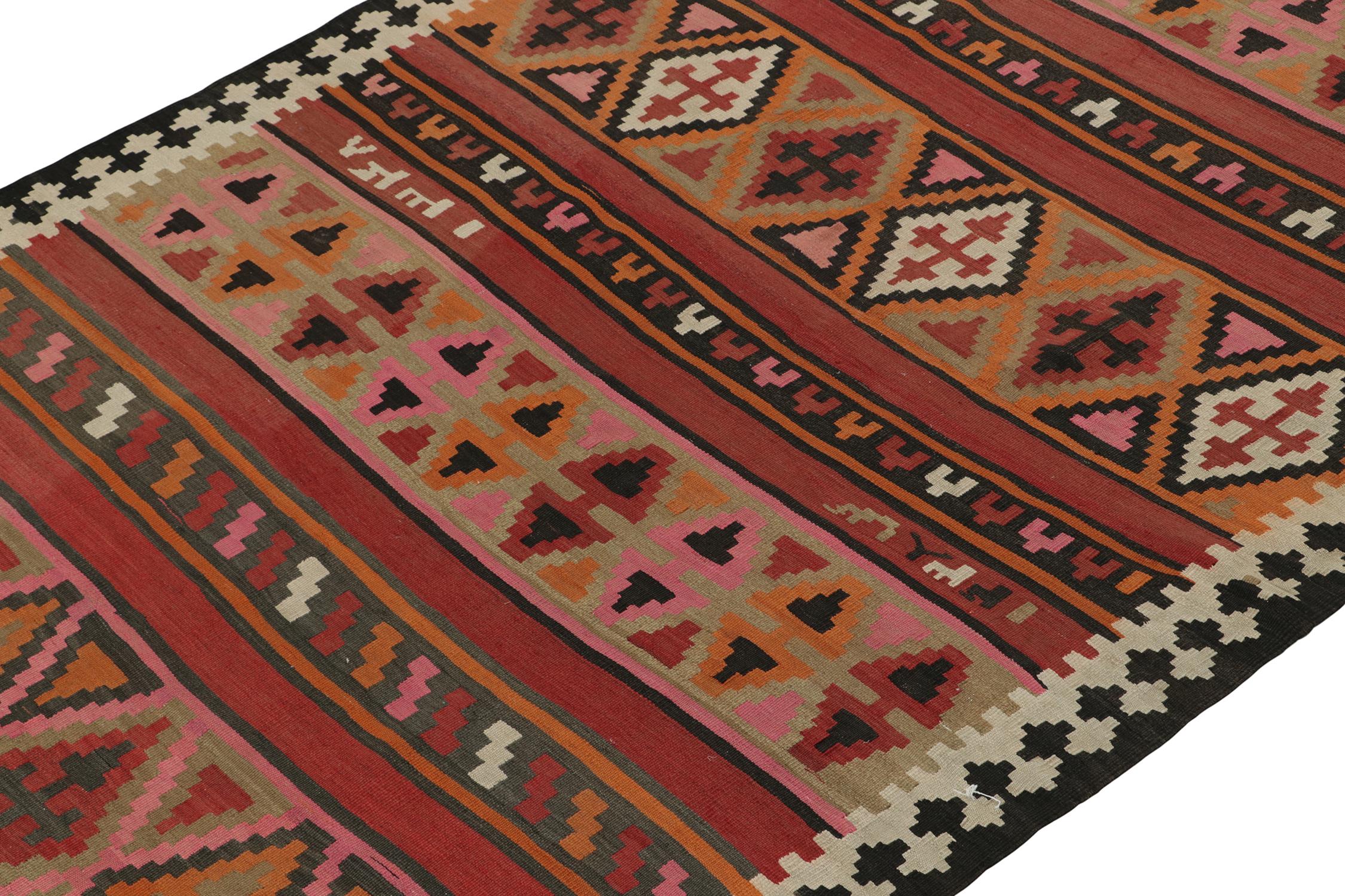 Shahsavan Persischer Kelim in polychromem, geometrischem Muster – Teppich & Kelim (Türkisch) im Angebot