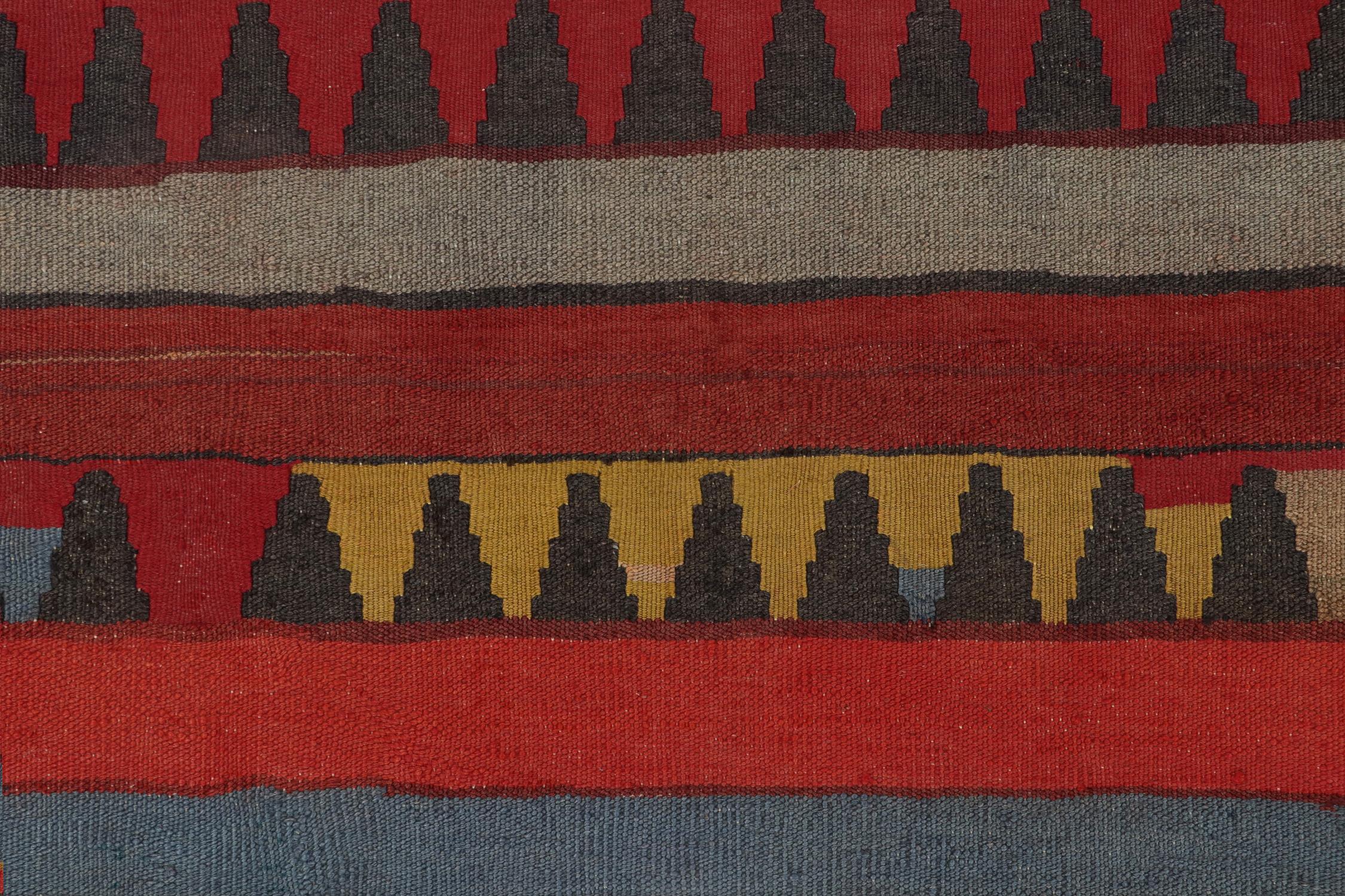 Shahsavan Persischer Kelim in polychromen Streifen von Teppich & Kilim (Mitte des 20. Jahrhunderts) im Angebot