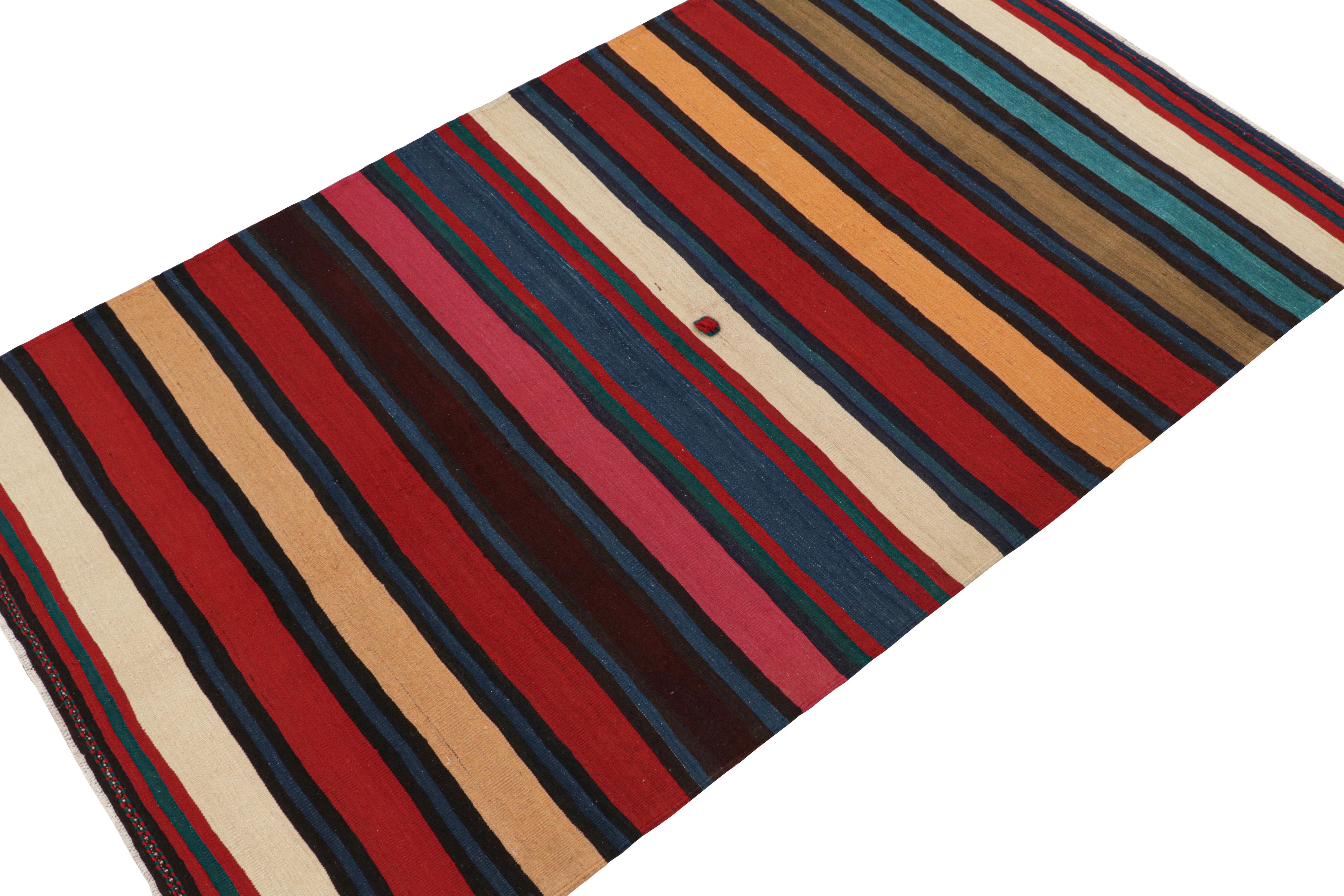 Perse Shahsavan - Kilim persan vintage à rayures polychromes en vente