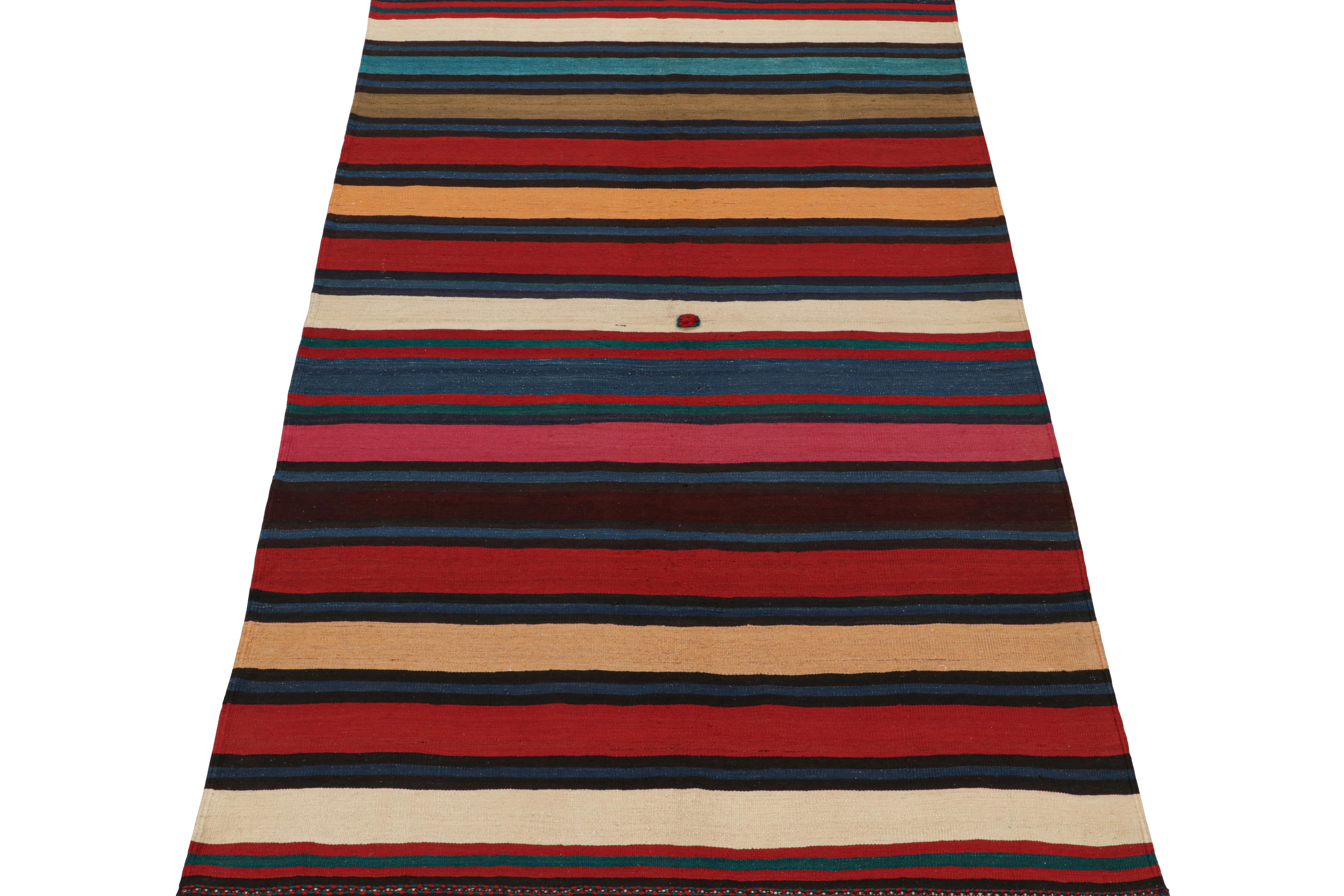 Noué à la main Shahsavan - Kilim persan vintage à rayures polychromes en vente