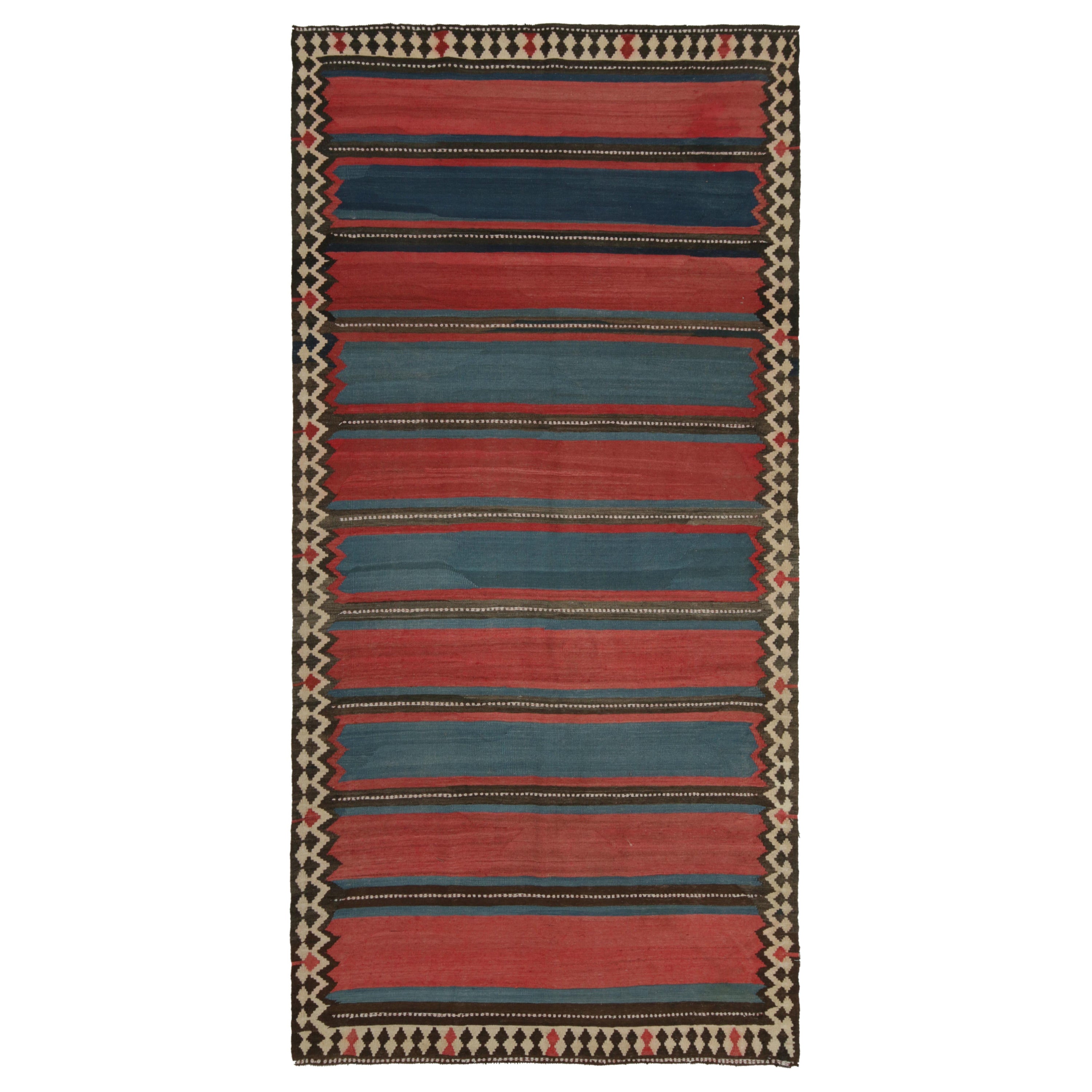 Kilim persiano vintage Shahsavan a strisce rosse e blu, di Rug & Kilim