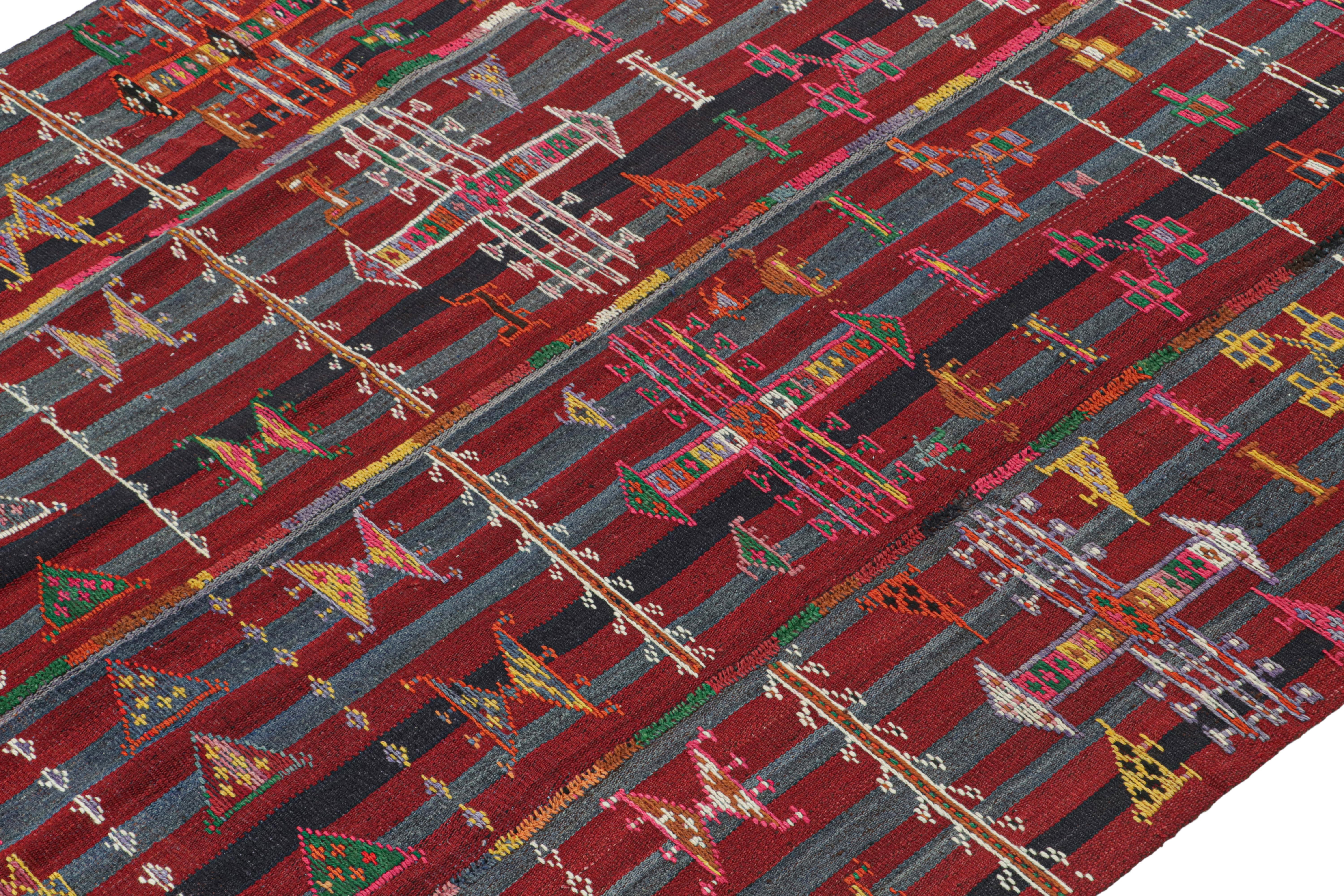 Shahsavan Persischer Vintage-Kelim in Rot und Blau gestreiften Streifen mit mehrfarbigen Mustern (Handgeknüpft) im Angebot