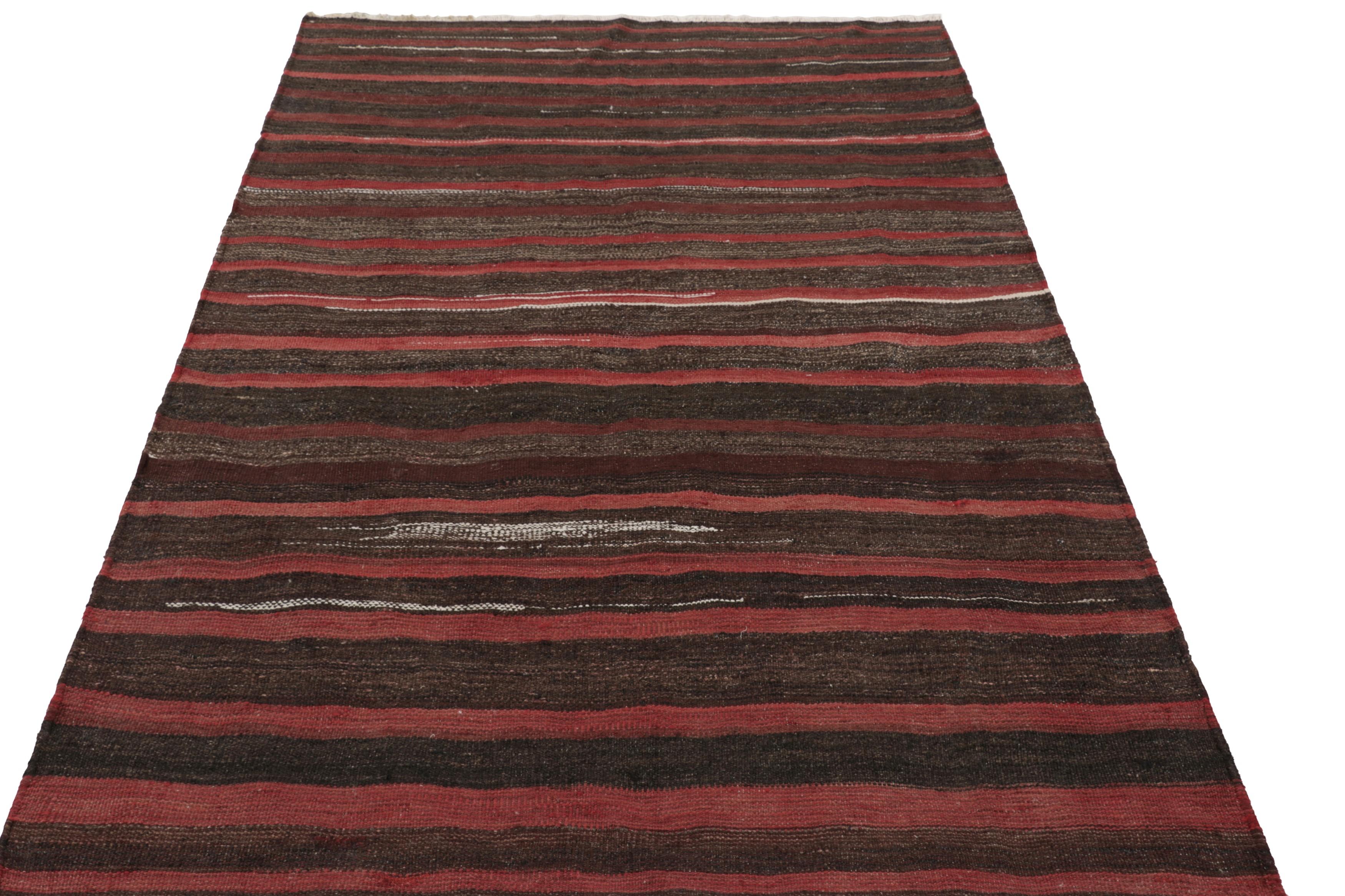 Vintage Shahsavan Persische Kilim in Rot und Braun Geometrische Streifen - Rug & Kilim (Handgewebt) im Angebot