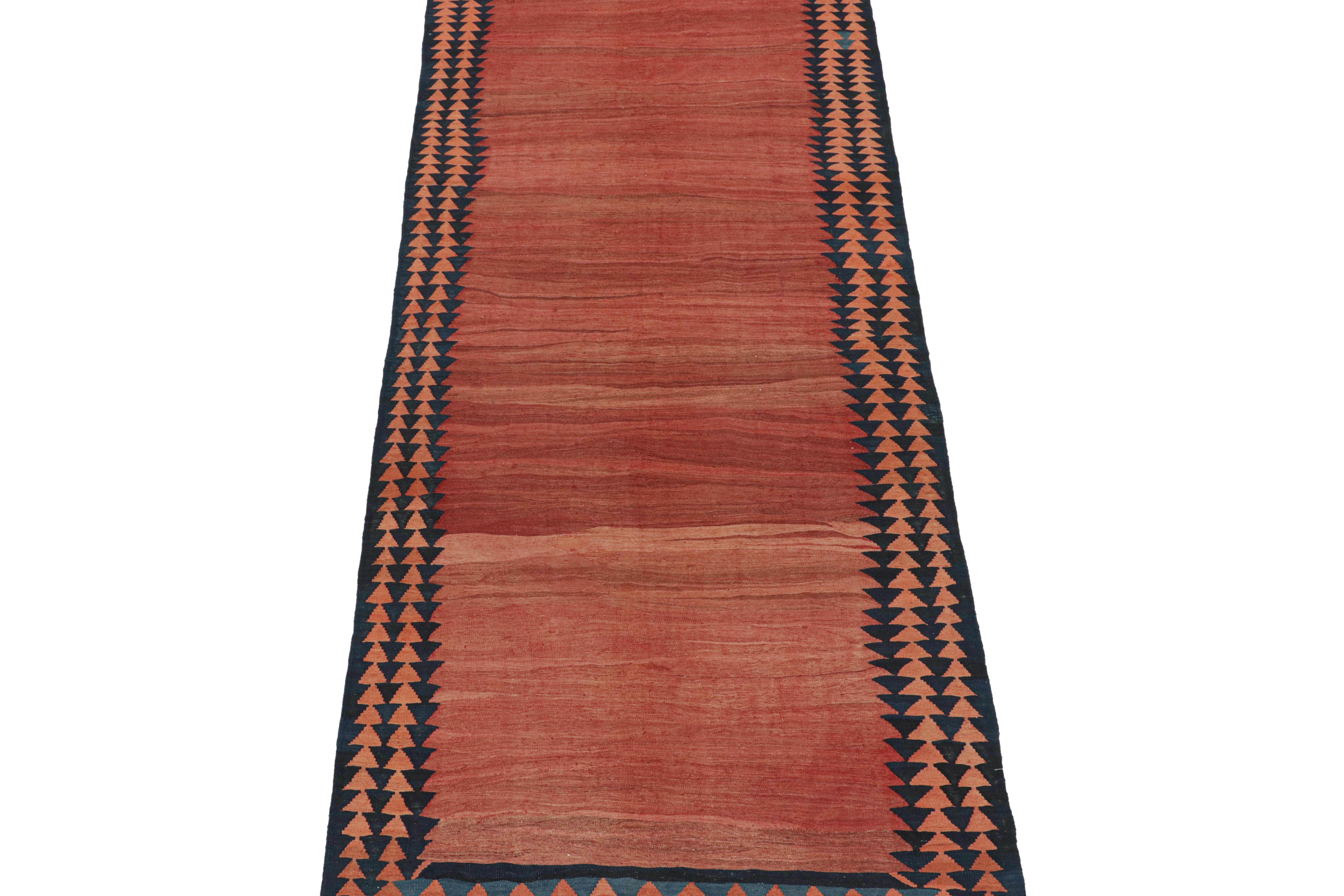 Vintage Shahsavan Persian Kilim in Red Open Field and Blue Border In Good Condition For Sale In Long Island City, NY