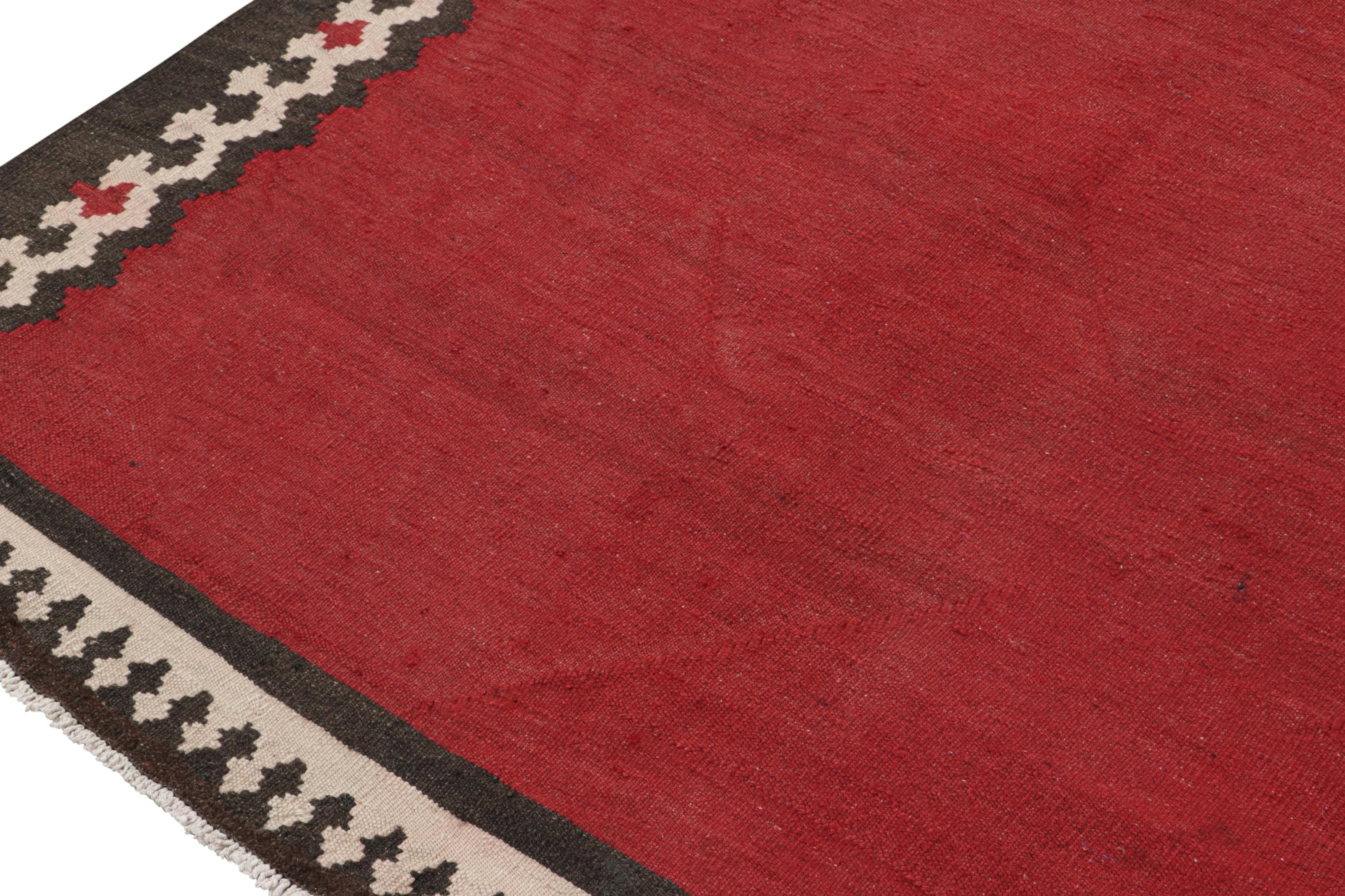 Vintage Shahsavan Kilim persiano con campo aperto rosso di Rug & Kilim In condizioni buone in vendita a Long Island City, NY