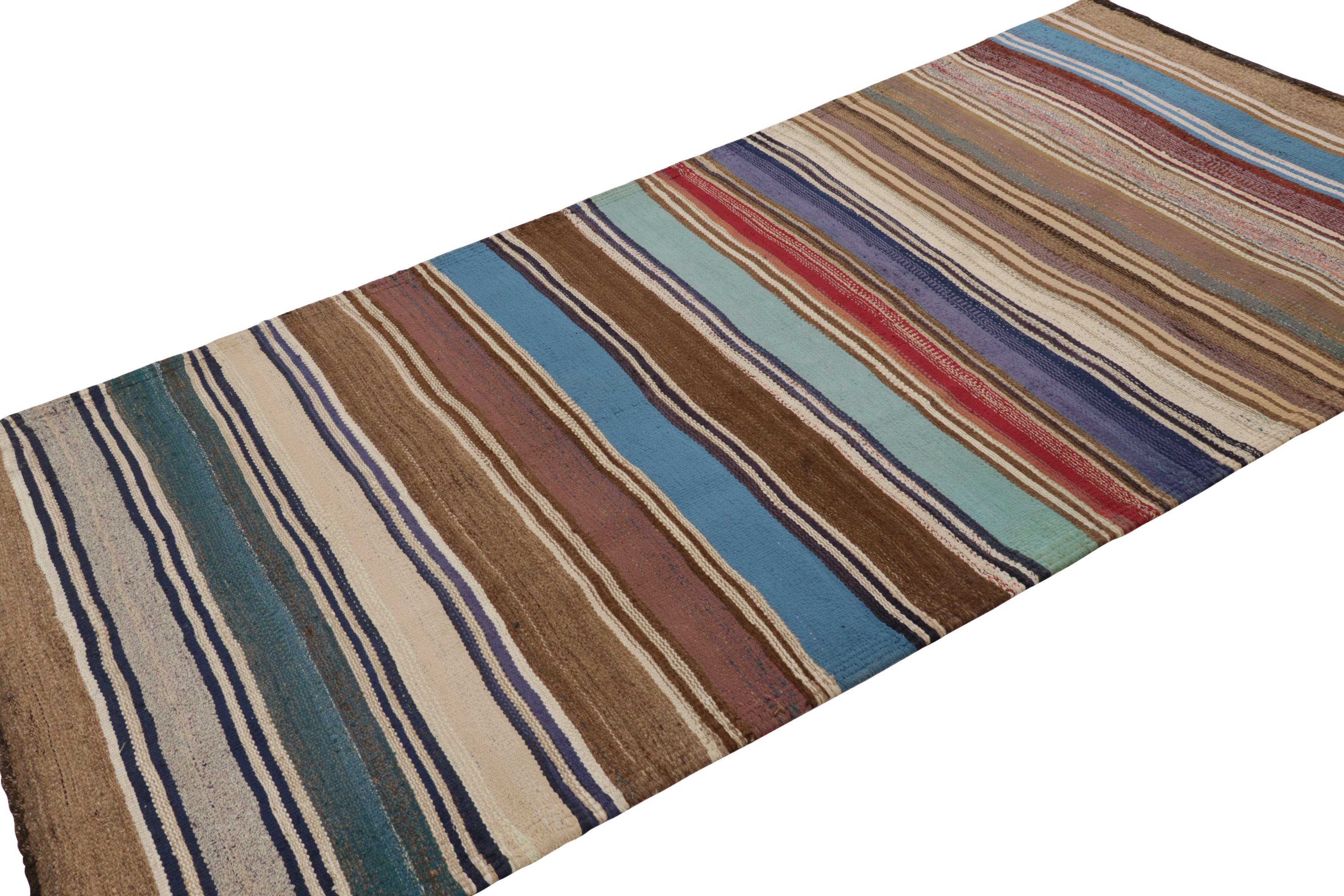 Vintage Shahsavan Persian Kilim Rug, Polychromatic Stripes - Rug & Kilim In Good Condition For Sale In Long Island City, NY