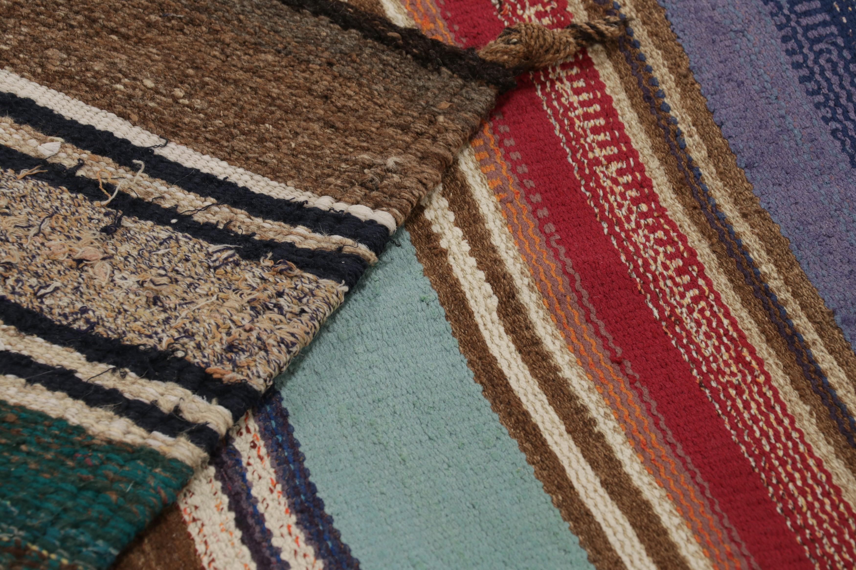 Vintage Shahsavan Persian Kilim Rug, Polychromatic Stripes - Rug & Kilim For Sale 1