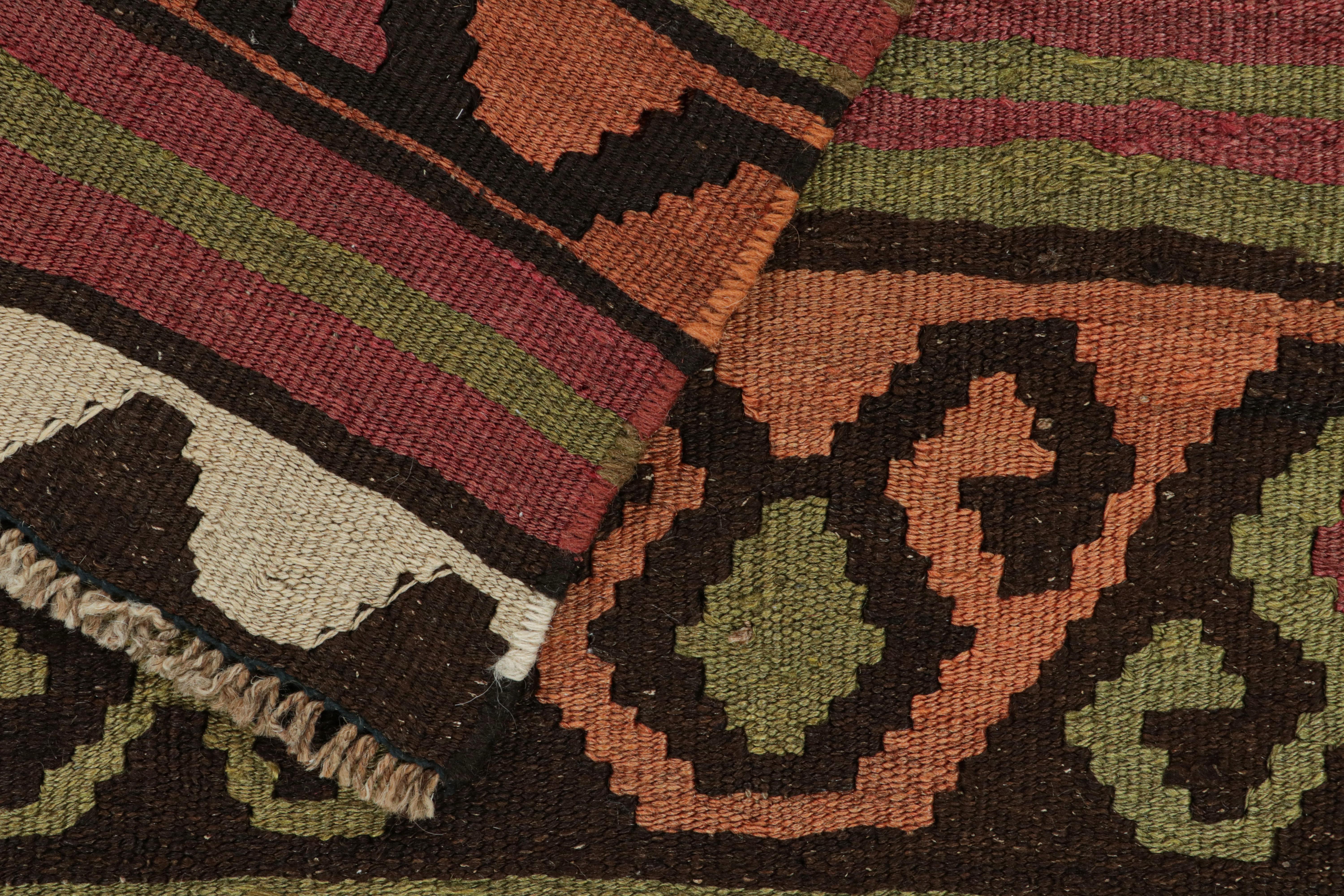 Shahsavan Persischer Kelim-Läufer in polychromen Mustern von Teppich & Kilim (Wolle) im Angebot