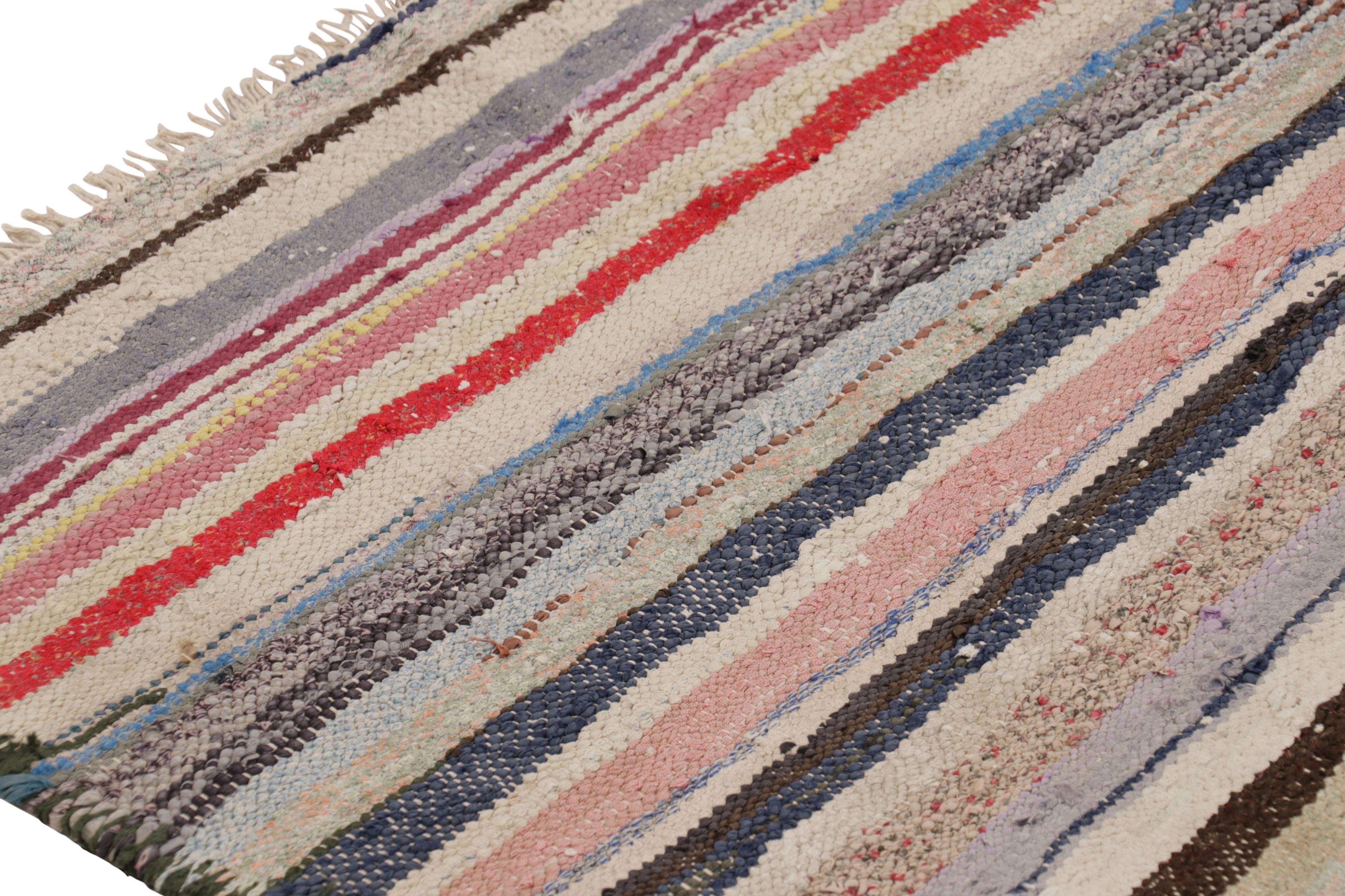Persiano Tappeto vintage Shahsavan Persian Kilim Runner, strisce policrome - Rug & Kilim in vendita