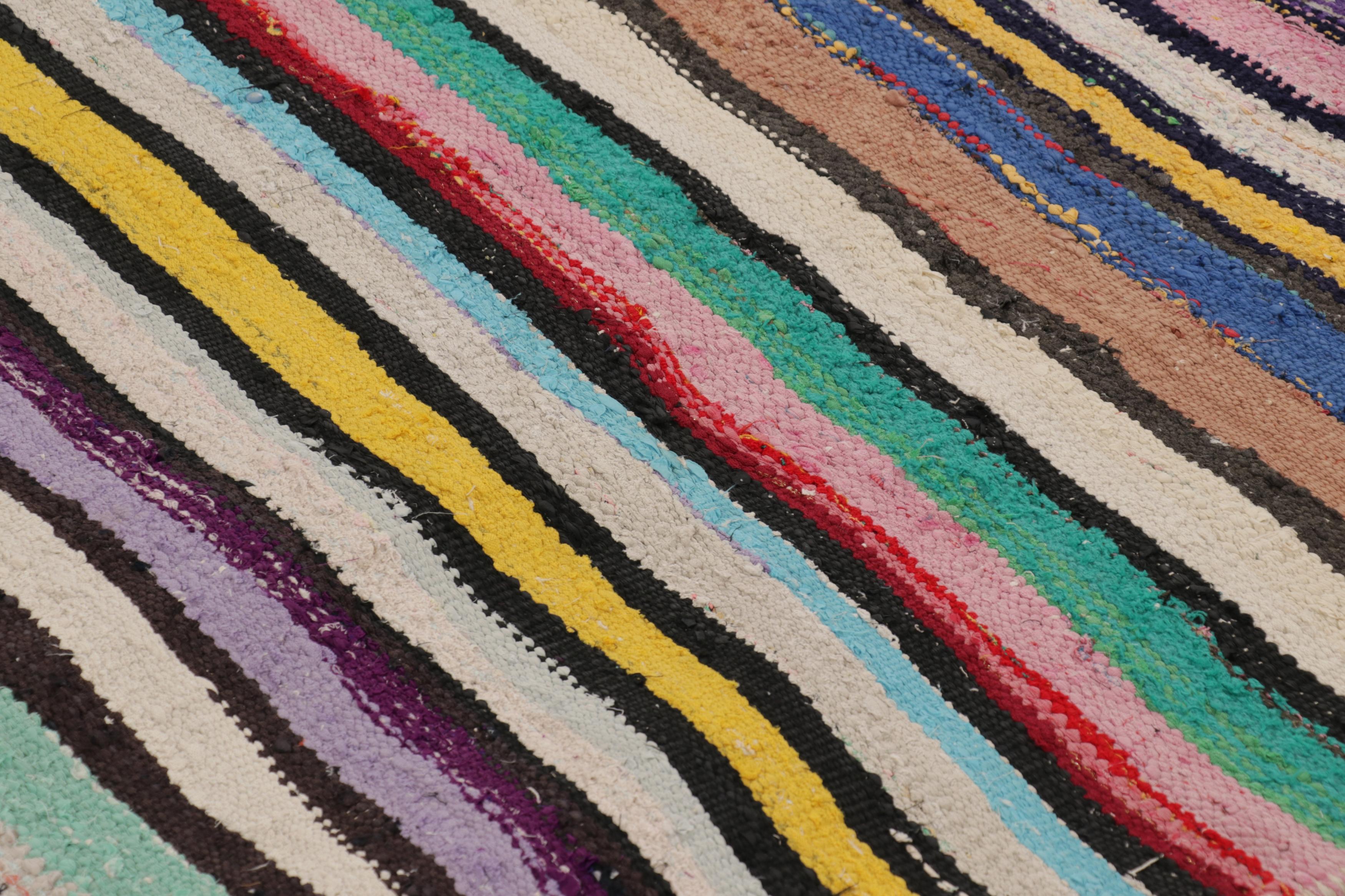 Persiano Tappeto vintage Shahsavan Persian Kilim Runner, strisce policrome - Rug & Kilim in vendita