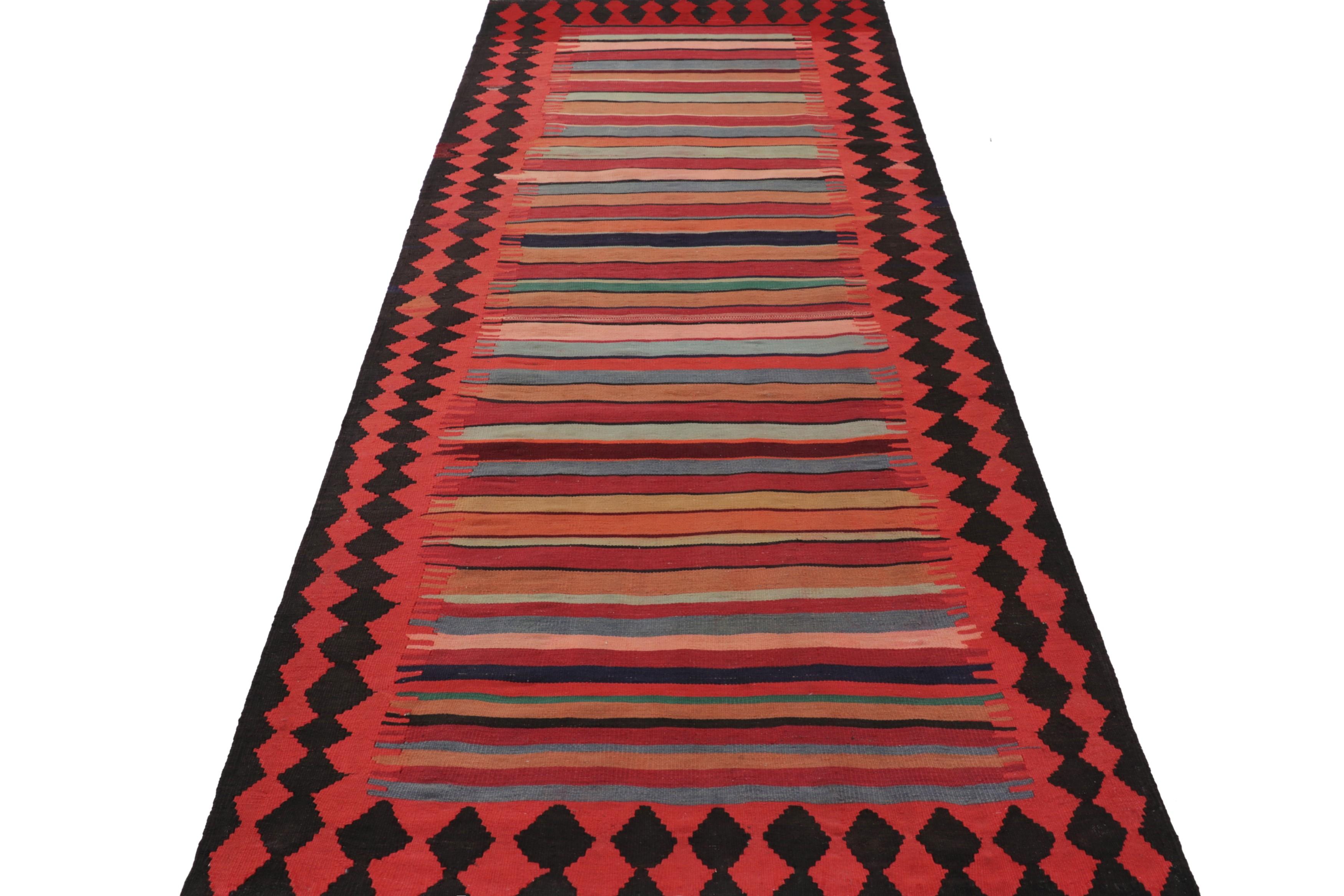 Alfombra Shahsavan Persa Kilim Vintage, Rayas Policromáticas - Rug & Kilim en Bueno estado para la venta en Long Island City, NY