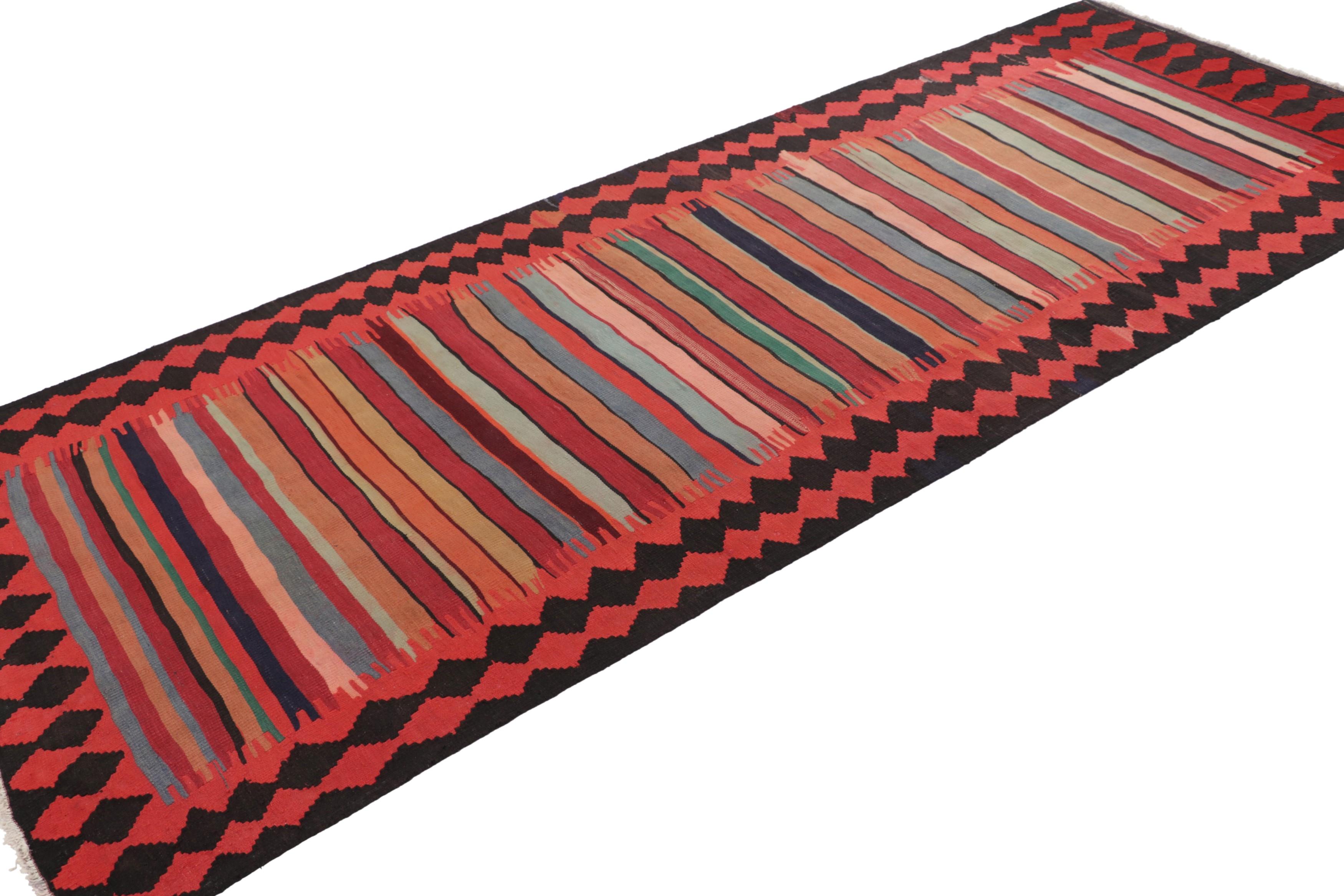 Alfombra Shahsavan Persa Kilim Vintage, Rayas Policromáticas - Rug & Kilim mediados del siglo XX en venta