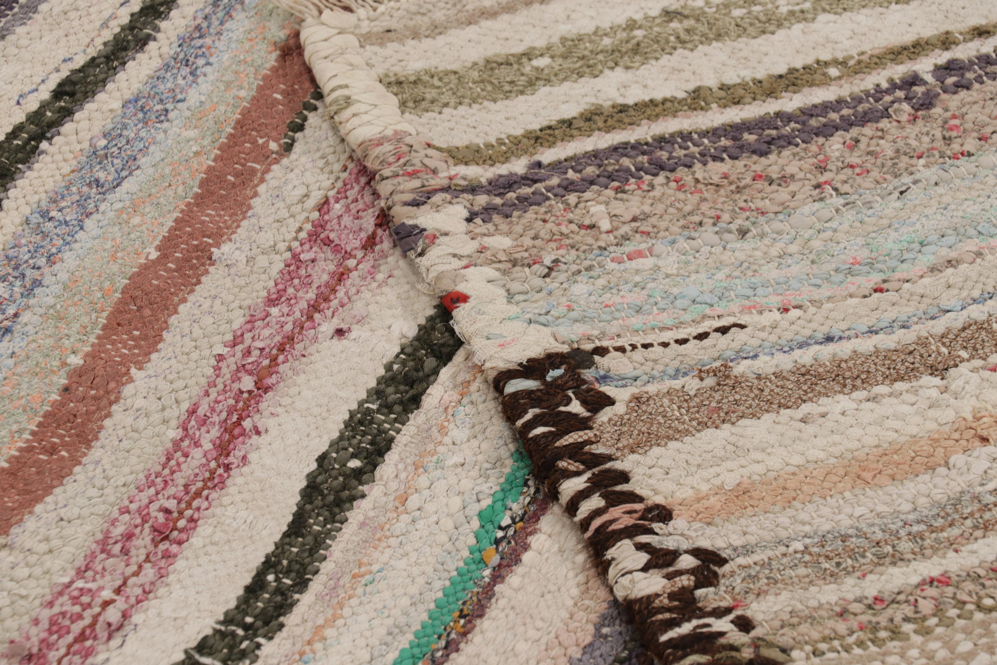 Lana Tappeto vintage Shahsavan Persian Kilim Runner, strisce policrome - Rug & Kilim in vendita