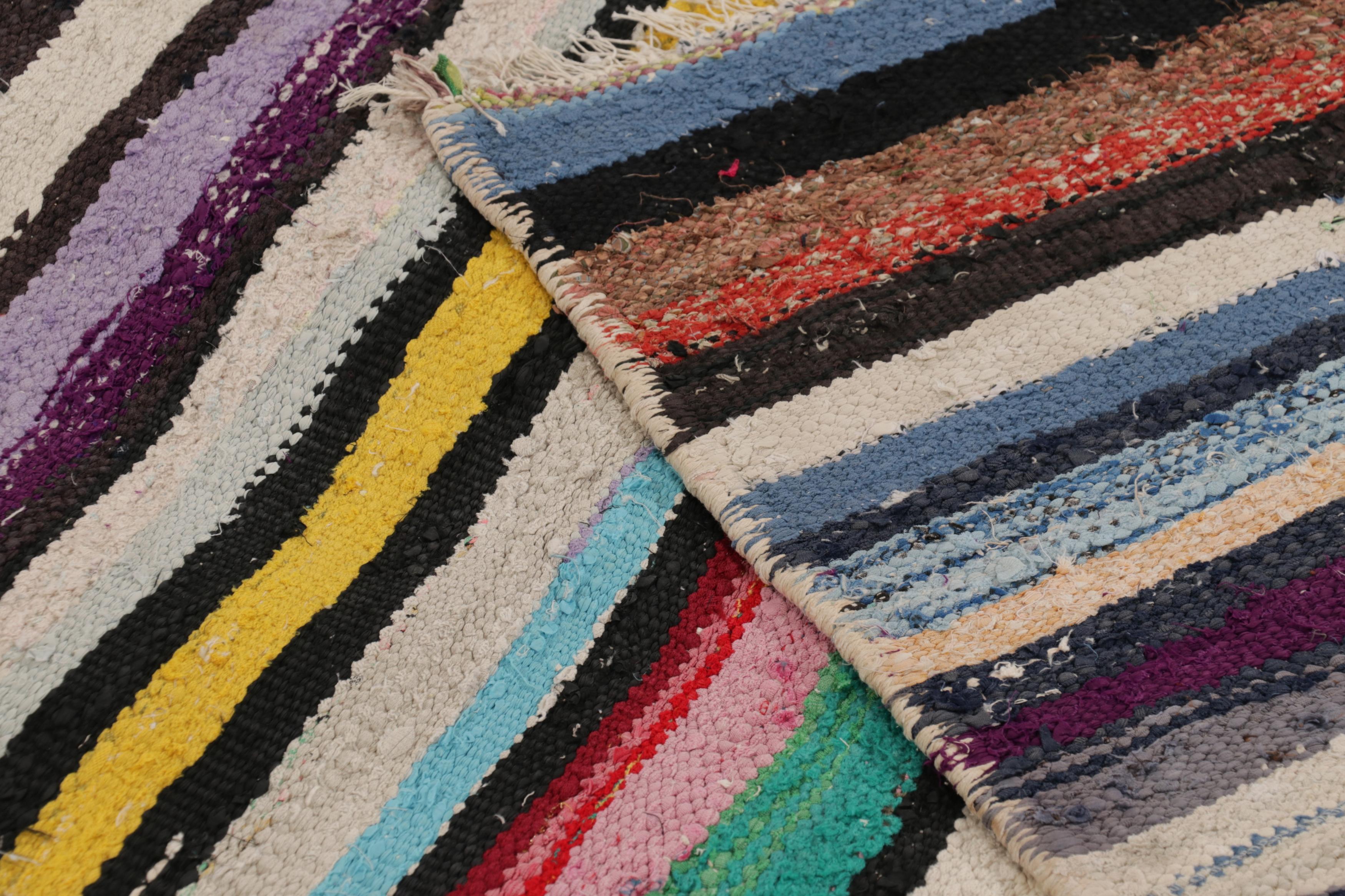 Lana Tappeto vintage Shahsavan Persian Kilim Runner, strisce policrome - Rug & Kilim in vendita