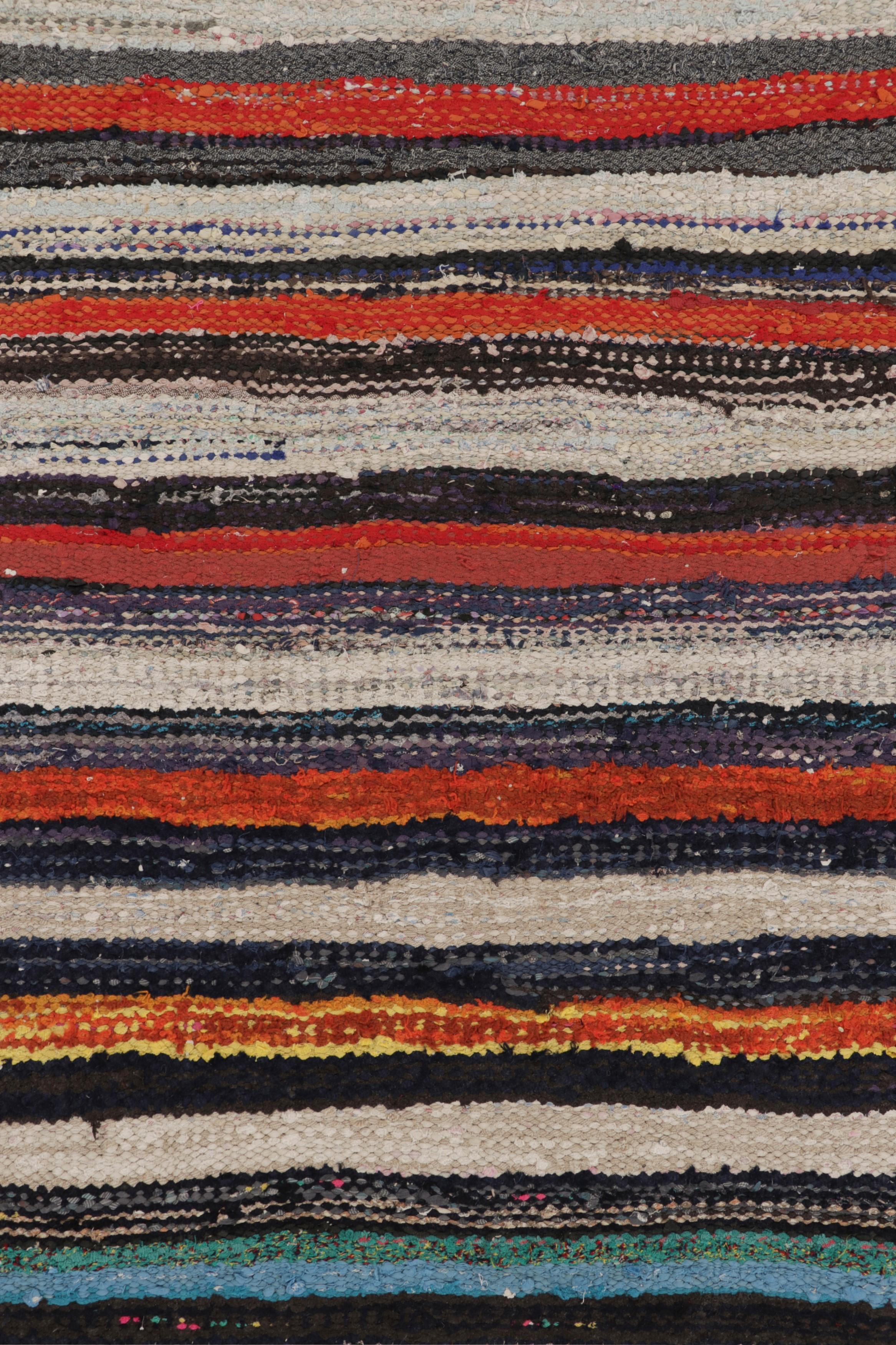 Vintage Shahsavan Persische Kilim Läufer mit polychromen Streifen - Rug & Kilim (Handgewebt) im Angebot