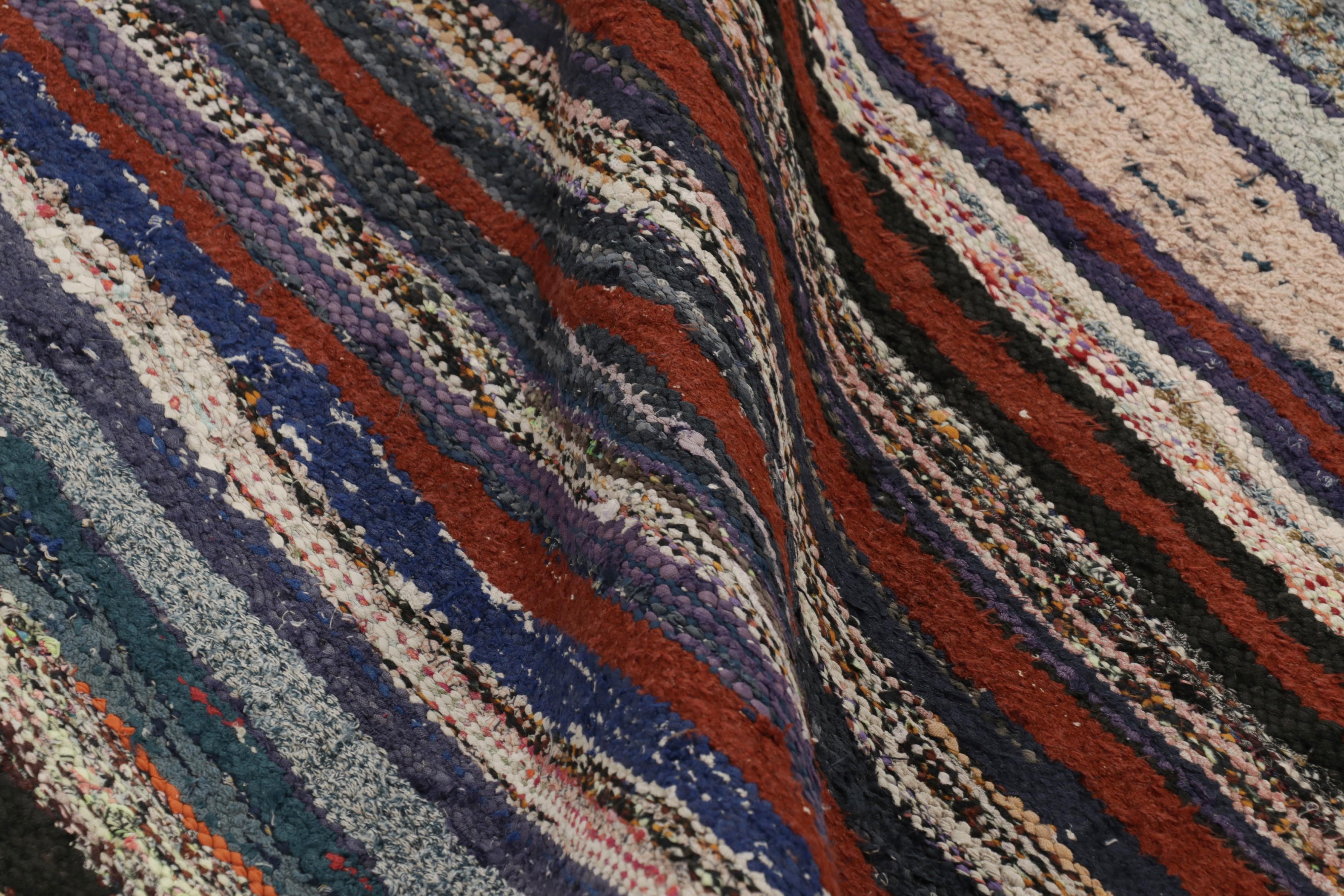 Laine Vintage Shahsavan Persian Kilim Runner with Polychromatic Stripes - Rug & Kilim en vente