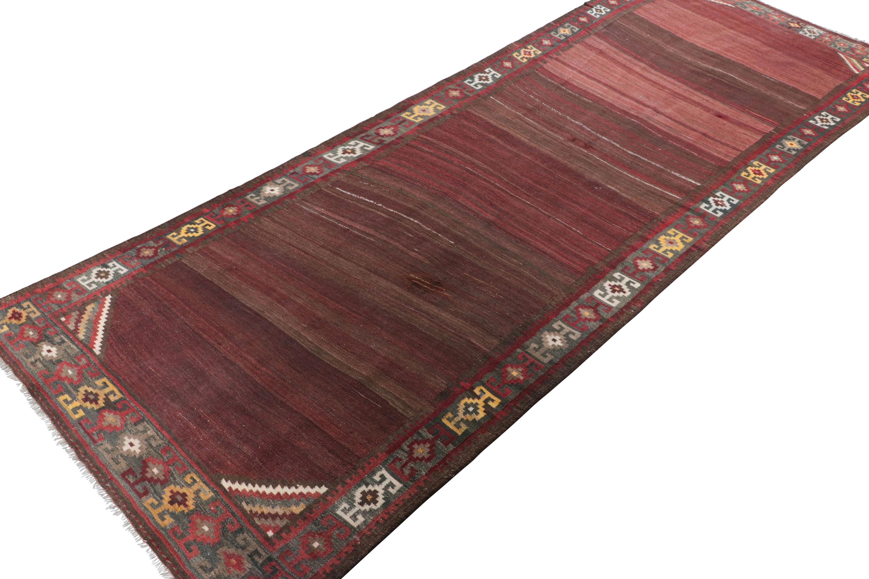 Vintage Shahsavan Persische Kilim Läufer mit Streifen - Rug & Kilim im Zustand „Gut“ im Angebot in Long Island City, NY